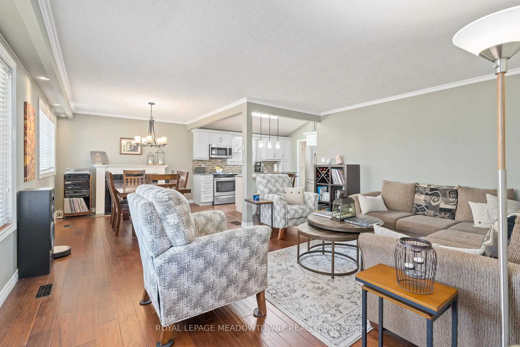 32 Joycelyn Crescent