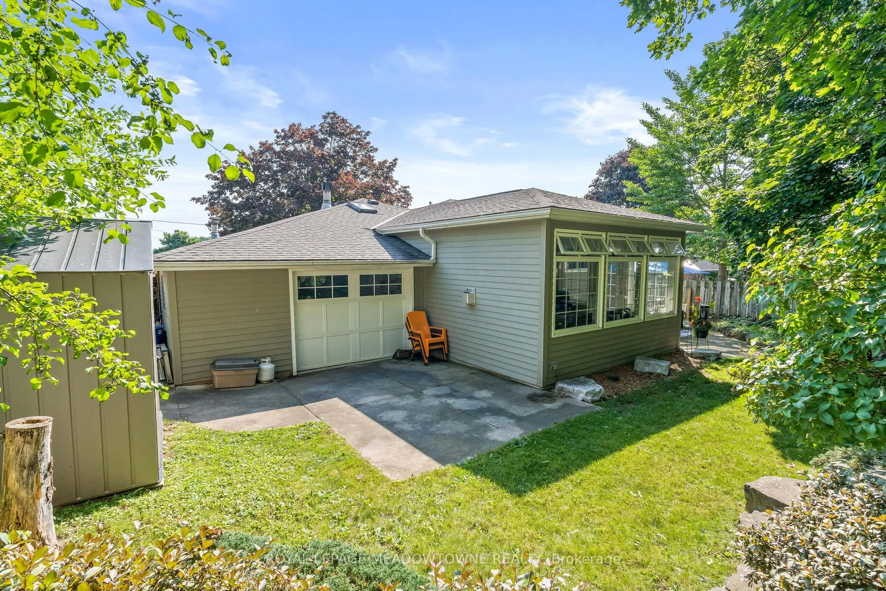 32 Joycelyn Crescent