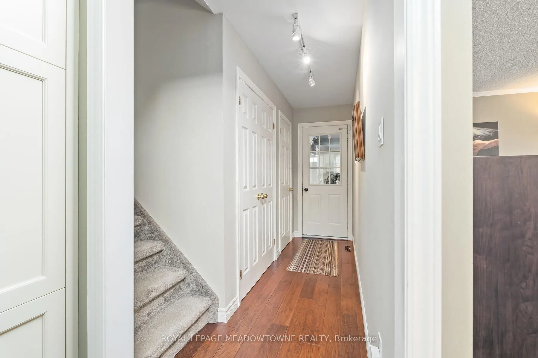 32 Joycelyn Crescent