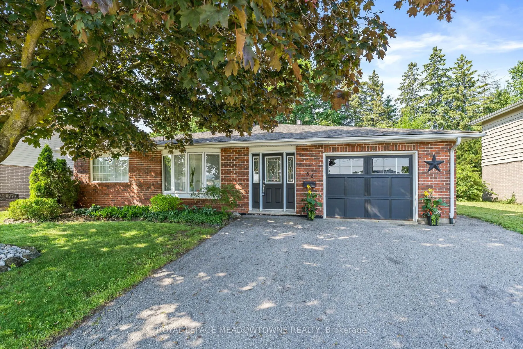 32 Joycelyn Crescent