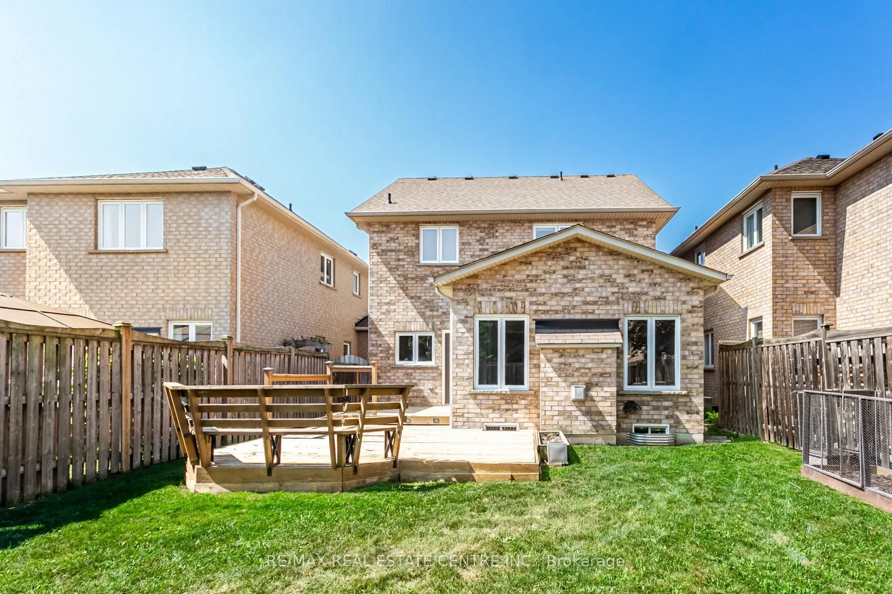 495 Willmott Crescent