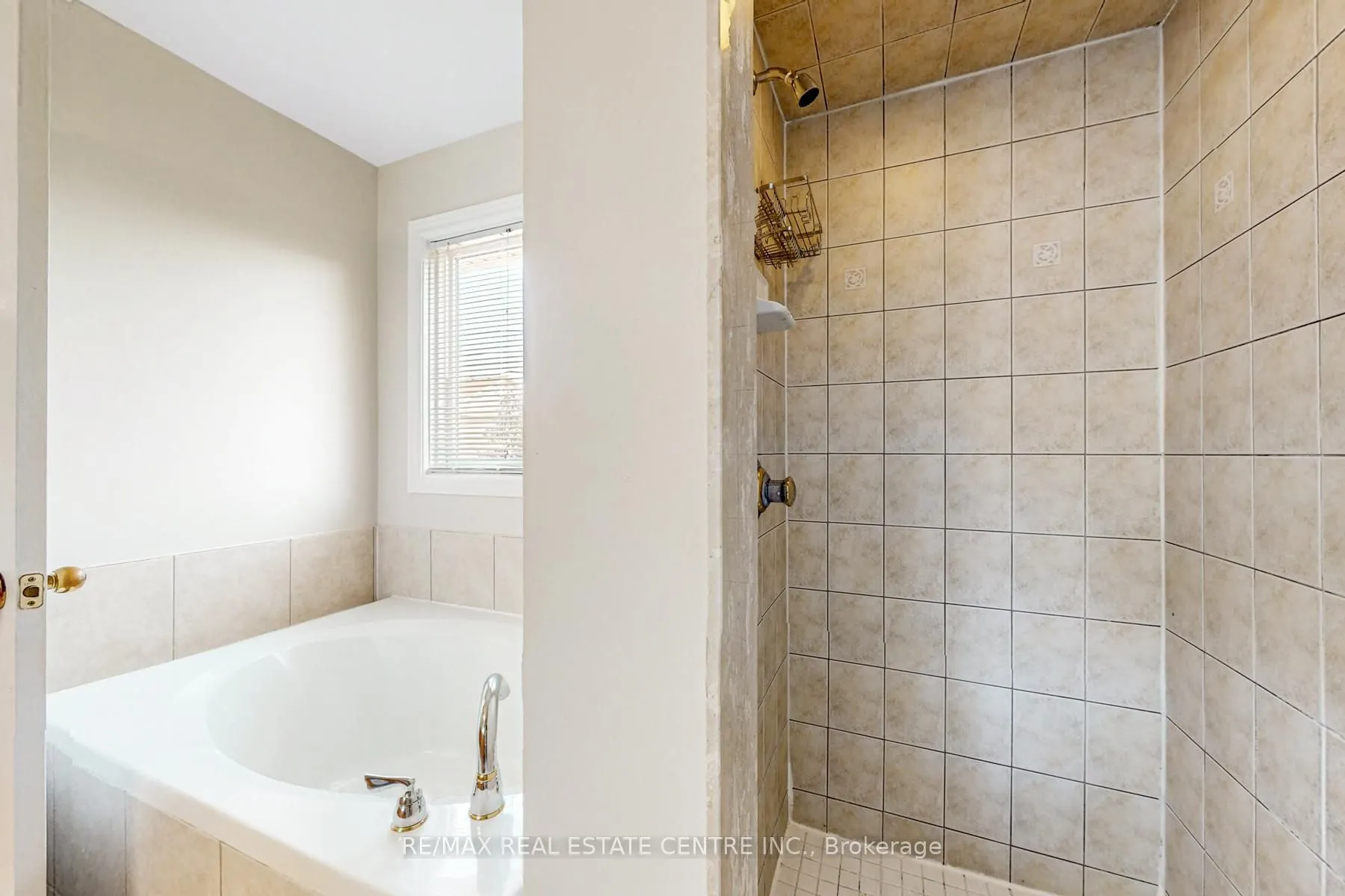 495 Willmott Crescent