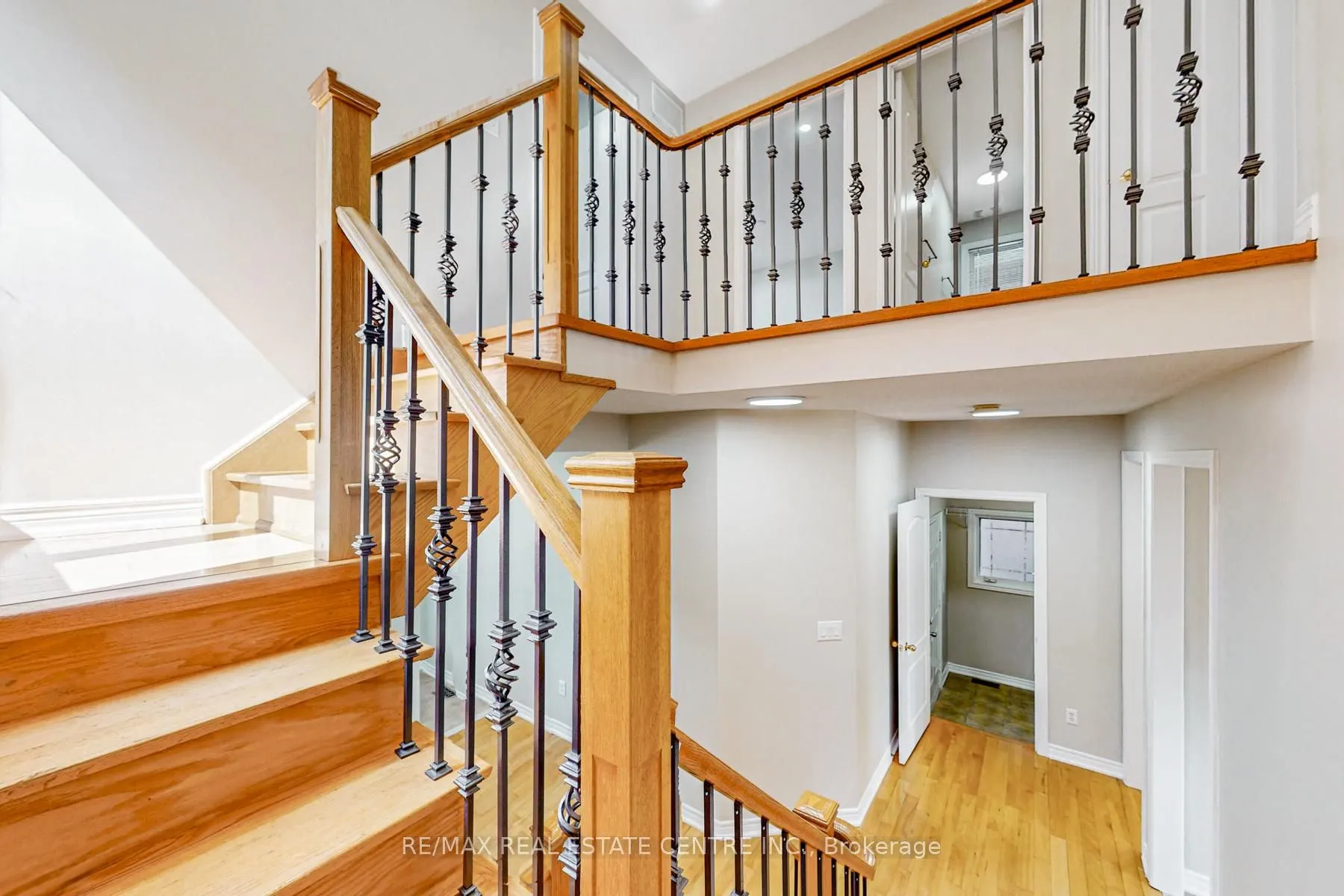 495 Willmott Crescent