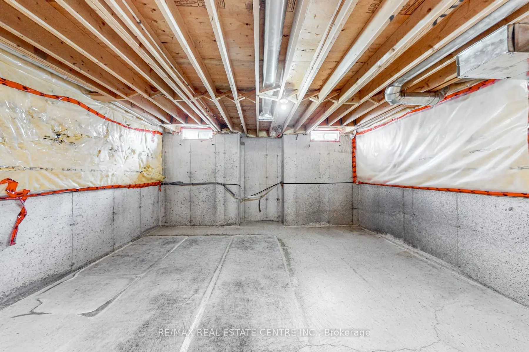 495 Willmott Crescent