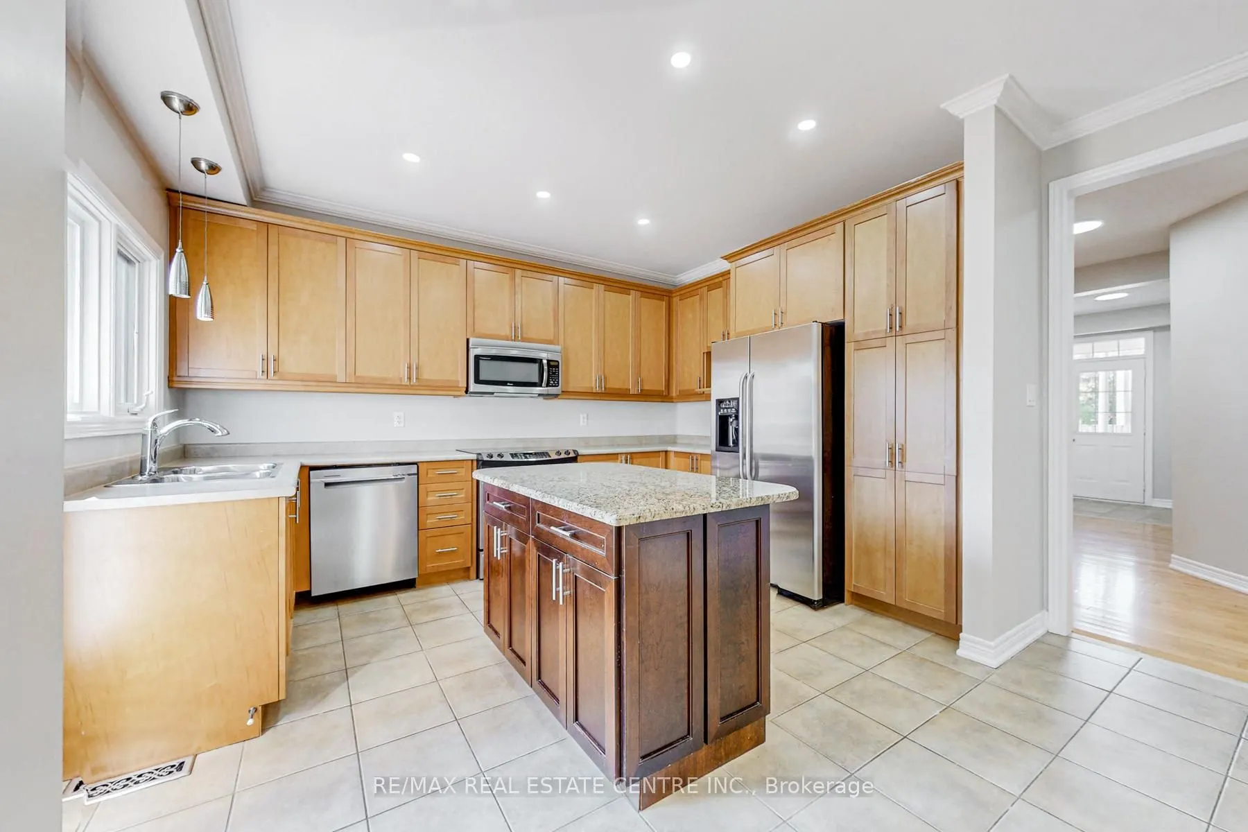 495 Willmott Crescent