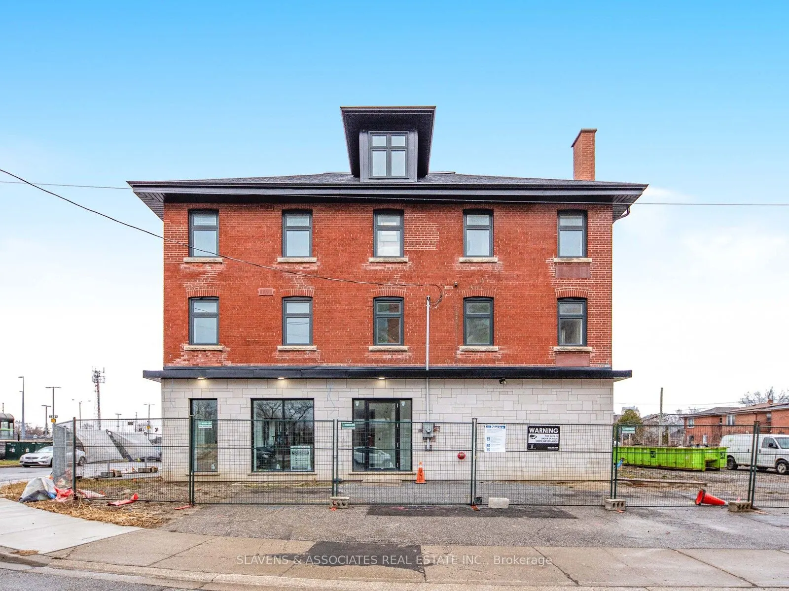 1 Blue Goose Street
