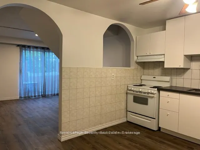 1746A Eglinton Avenue W, #2