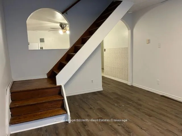 1746A Eglinton Avenue W, #2