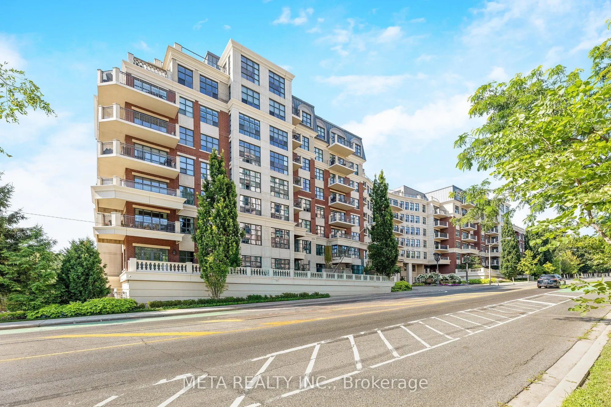 2855 Bloor Street W, #501