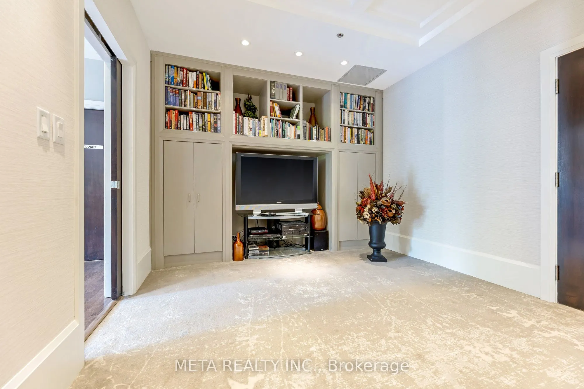 2855 Bloor Street W, #501
