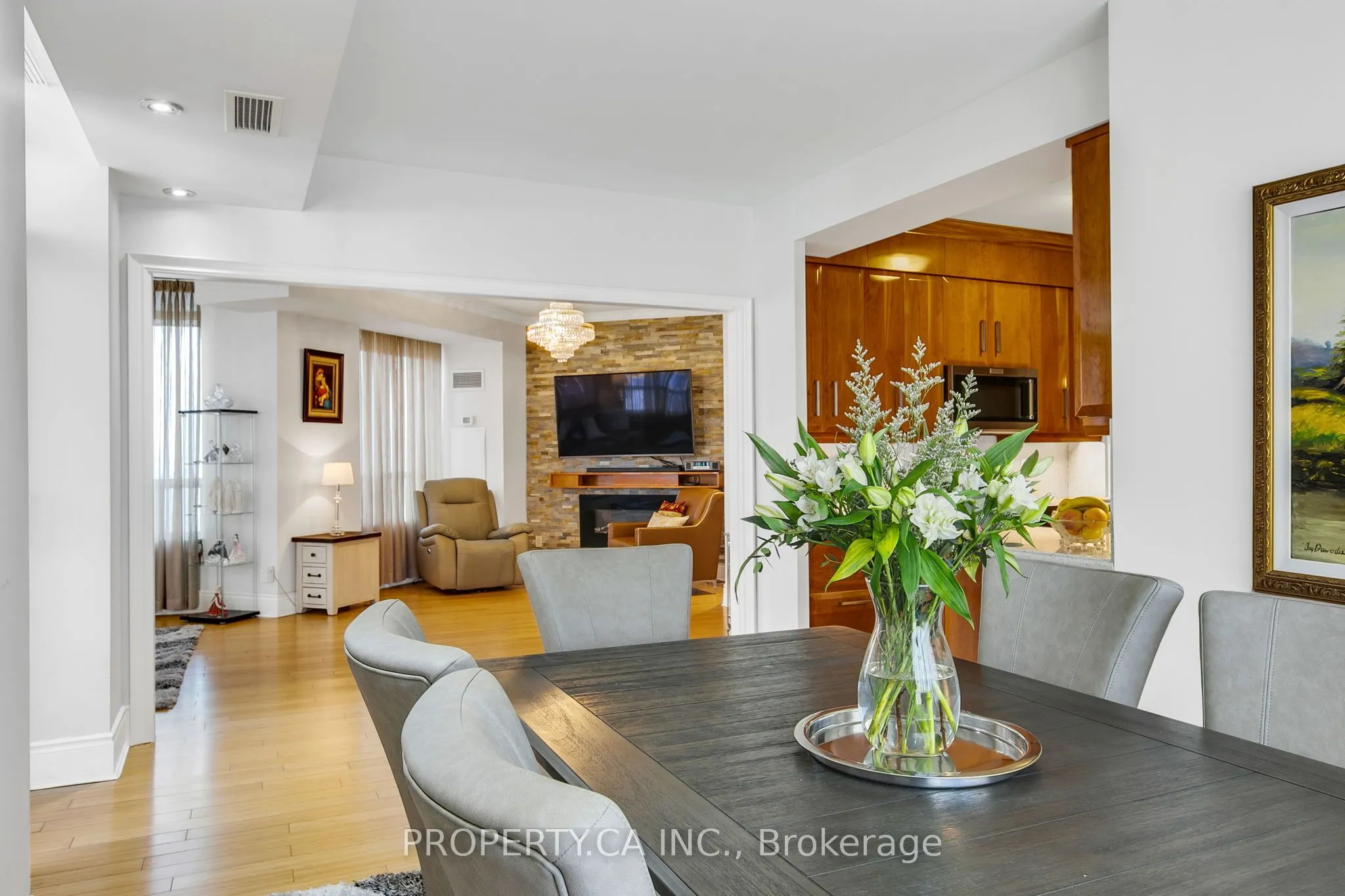 3880 Duke Of York Boulevard, #2804
