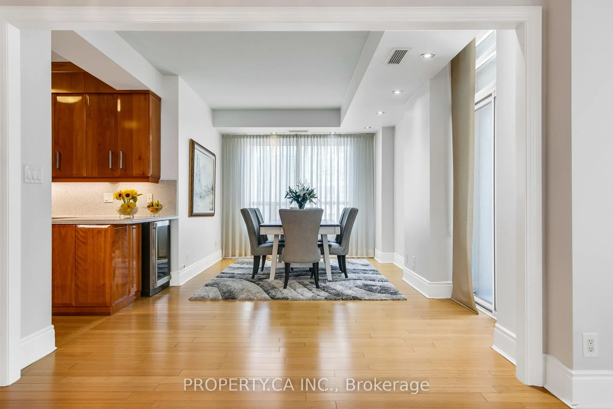 3880 Duke Of York Boulevard, #2804