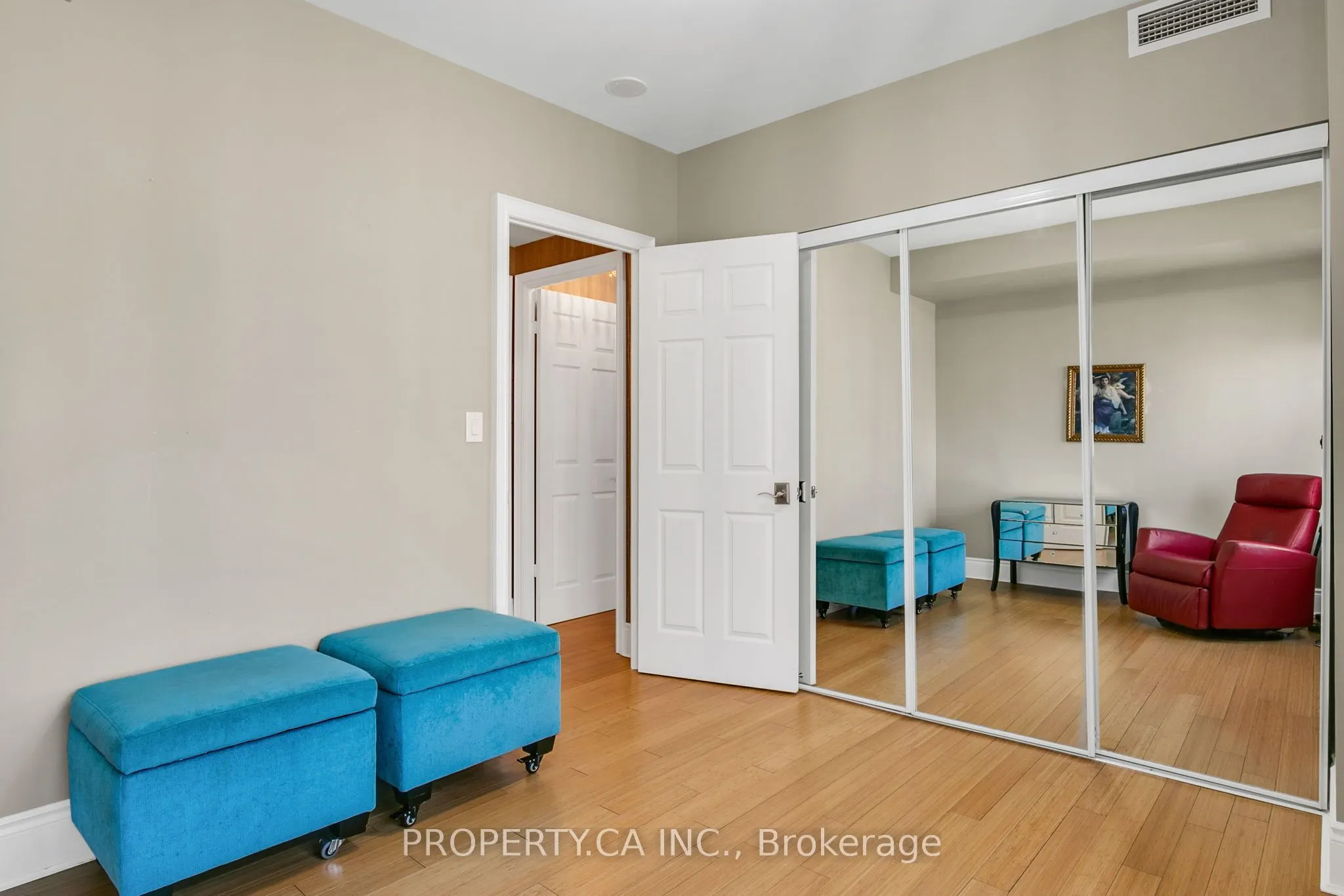 3880 Duke Of York Boulevard, #2804