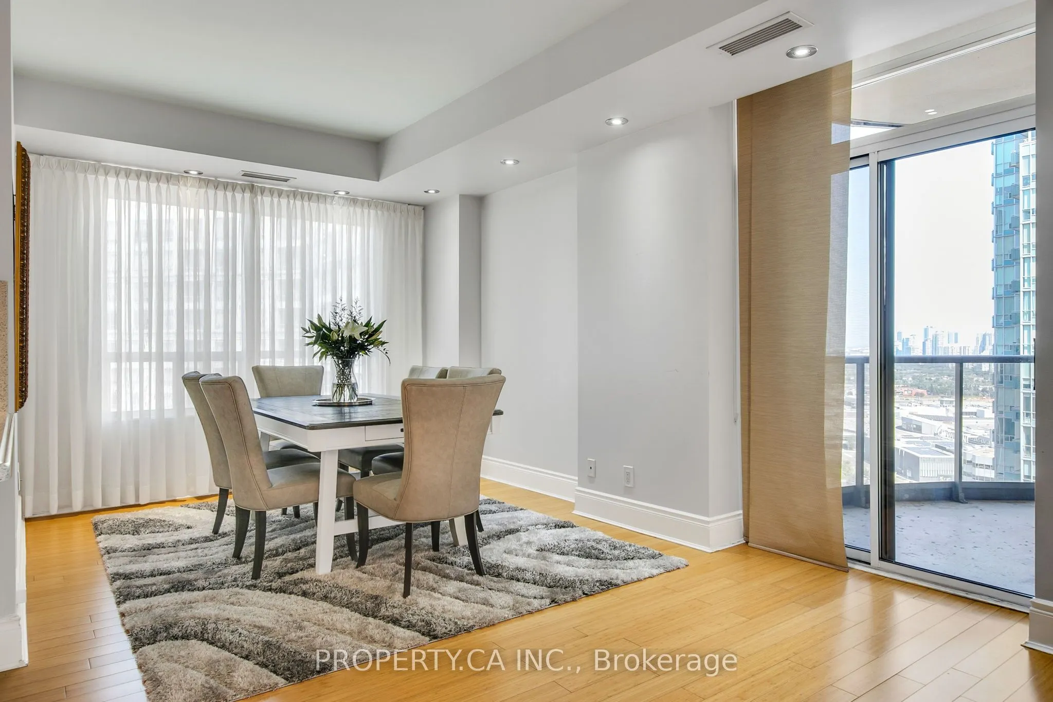 3880 Duke Of York Boulevard, #2804