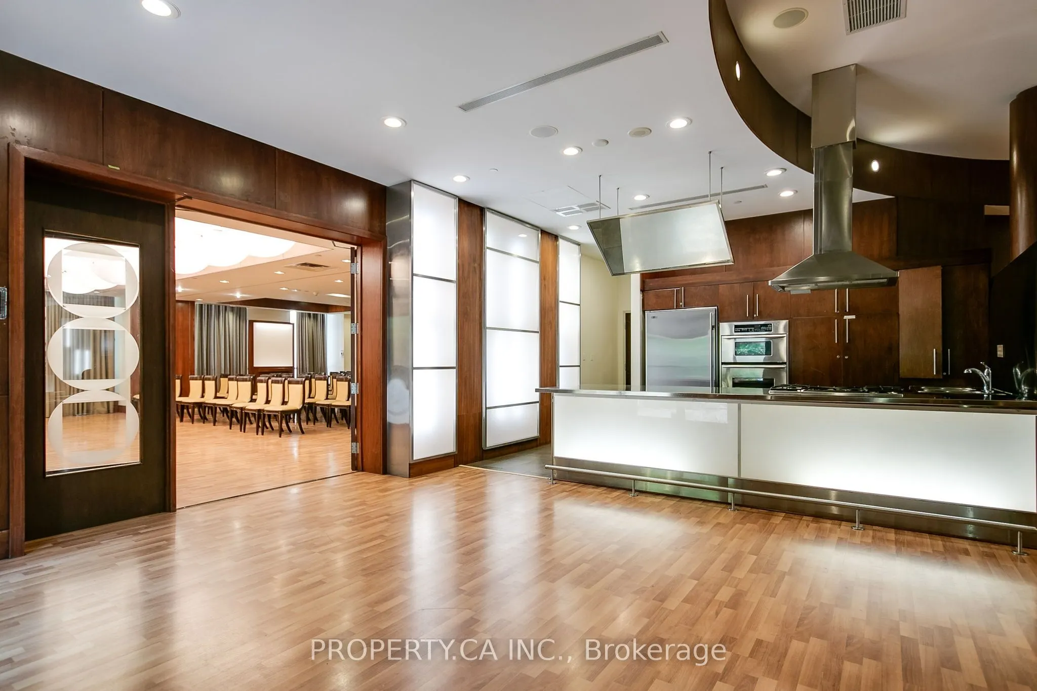 3880 Duke Of York Boulevard, #2804