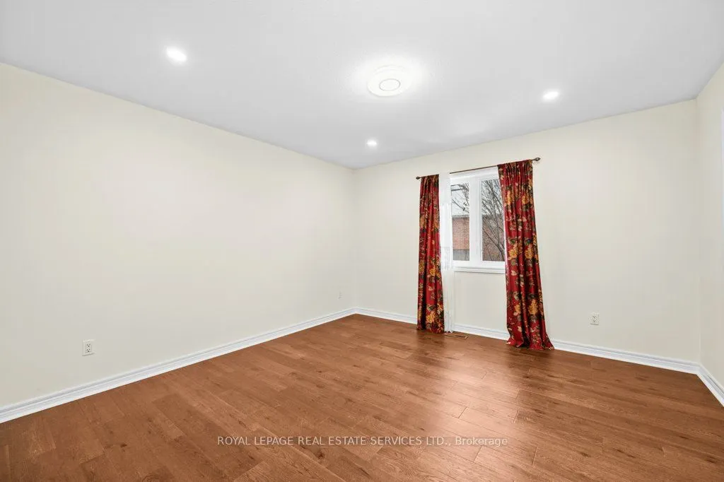 1387 Ferncrest Road
