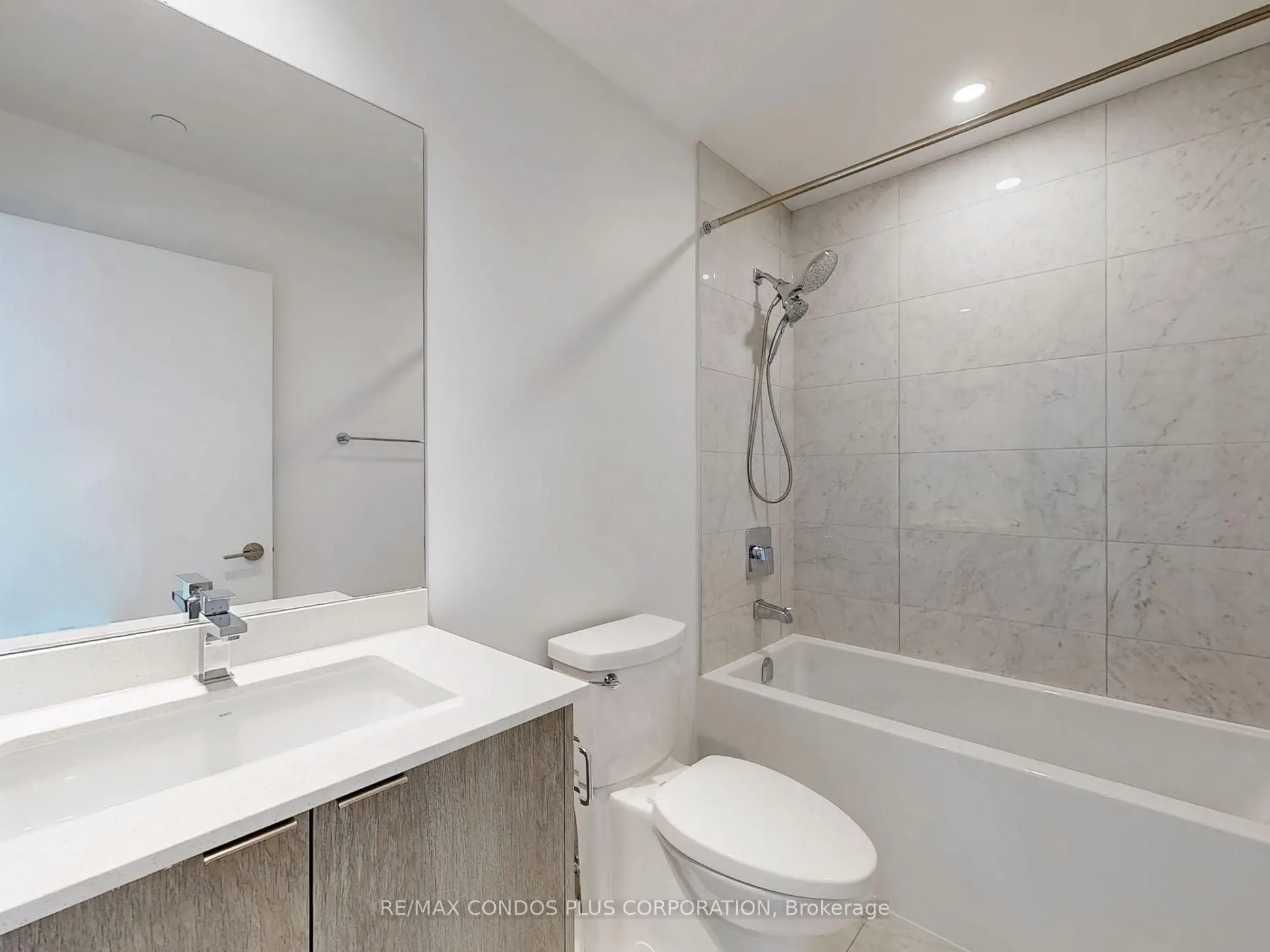 1928 Lake Shore Boulevard W, #3701
