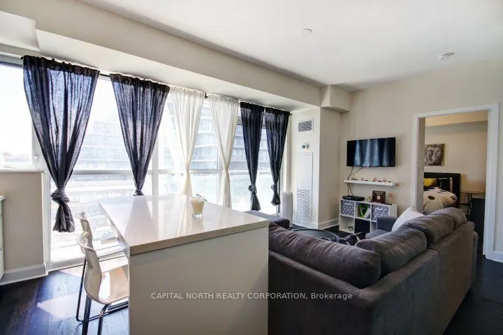 33 Shore Breeze Drive, #711