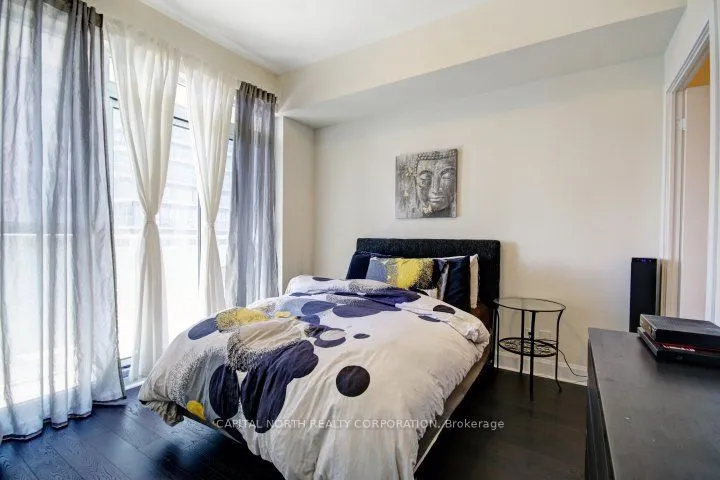 33 Shore Breeze Drive, #711