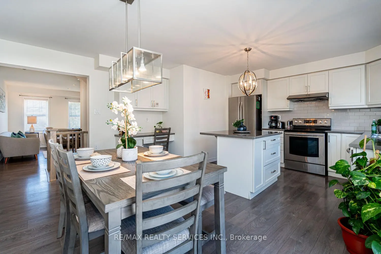 221 Remembrance Road E