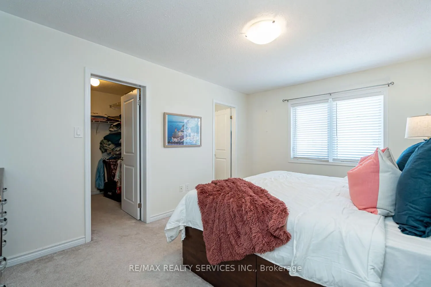 221 Remembrance Road E