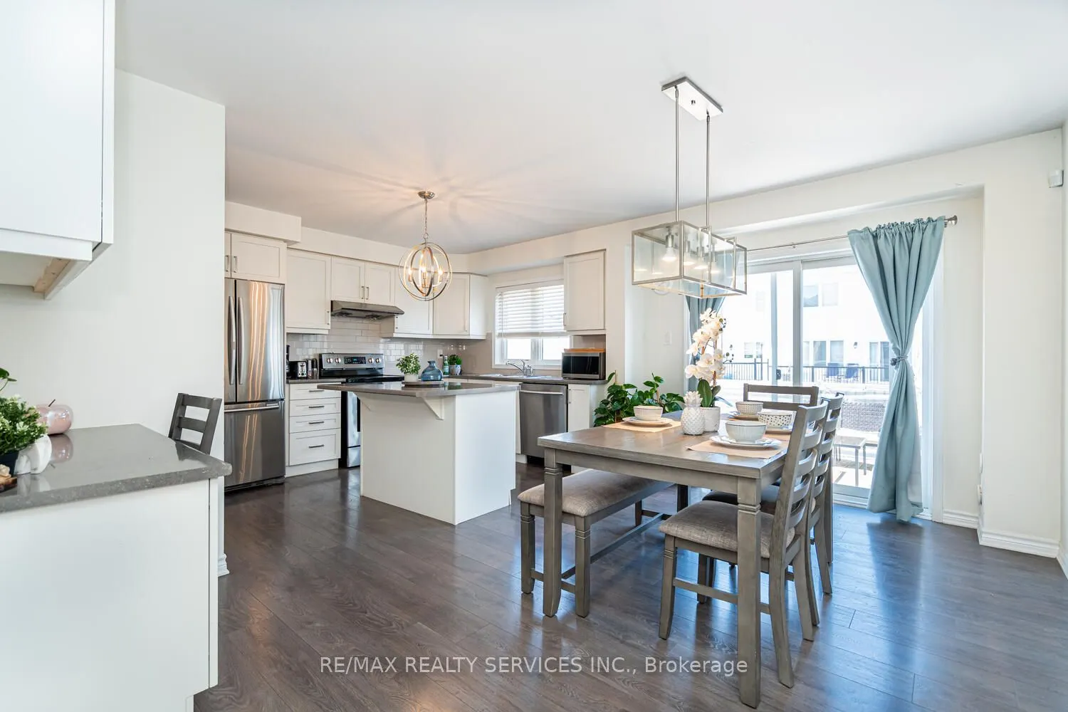 221 Remembrance Road E