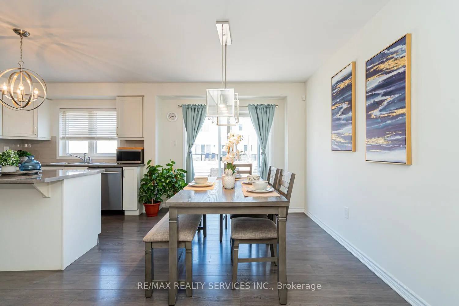 221 Remembrance Road E