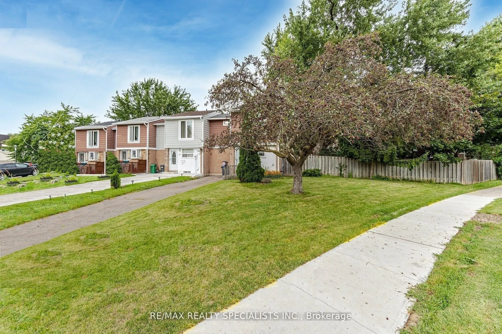 30 Hardcastle Court