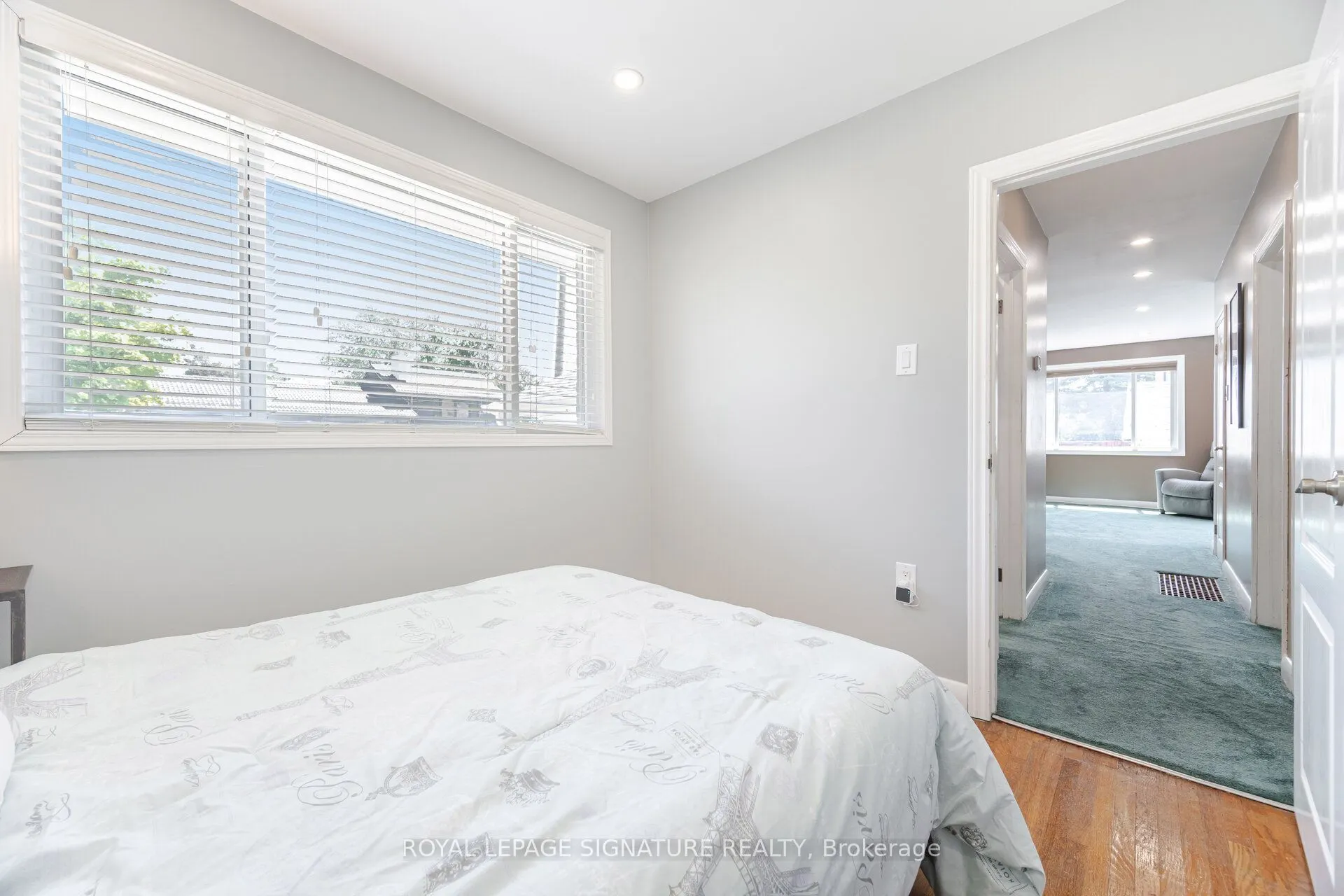24 Lesbury Avenue