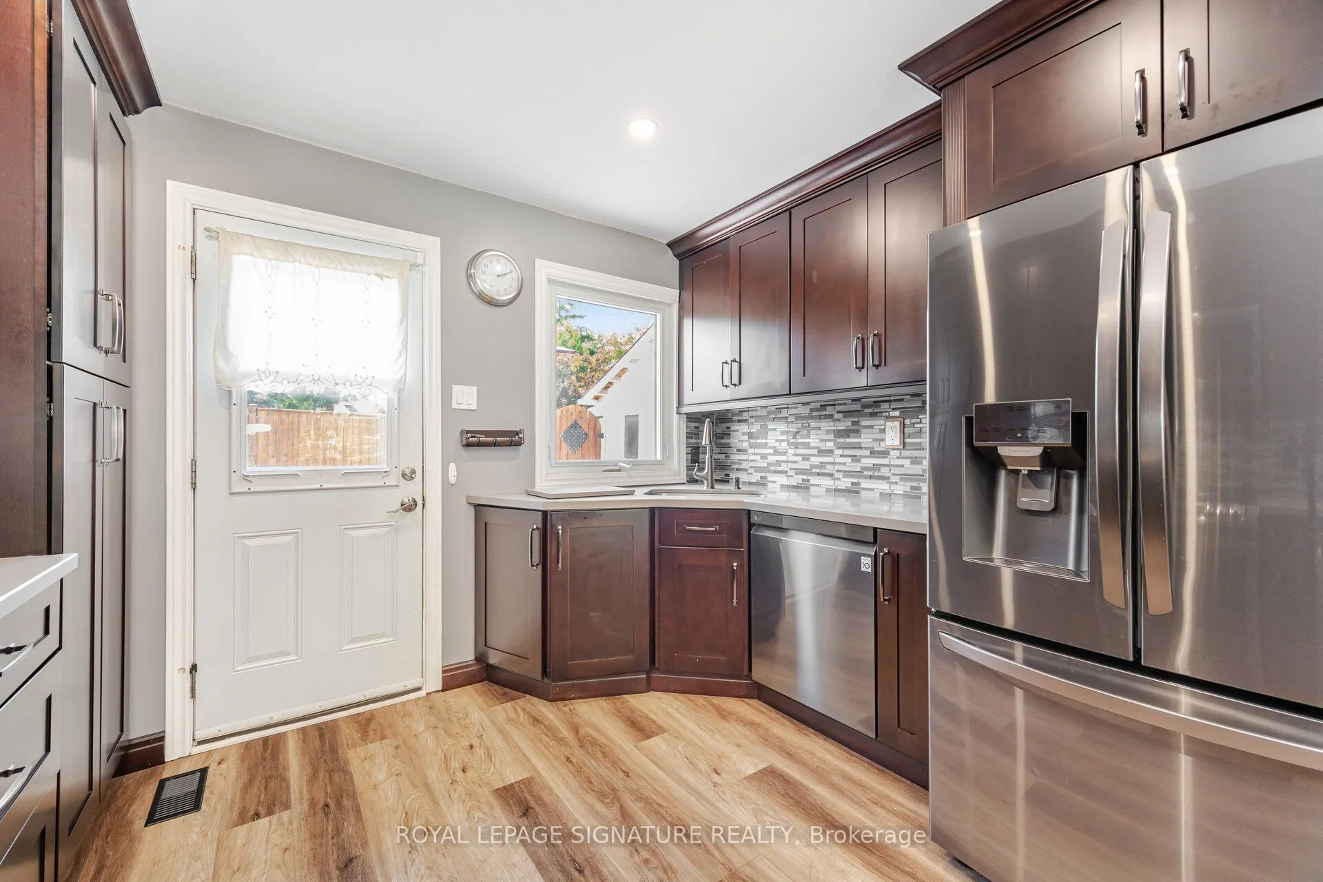 24 Lesbury Avenue