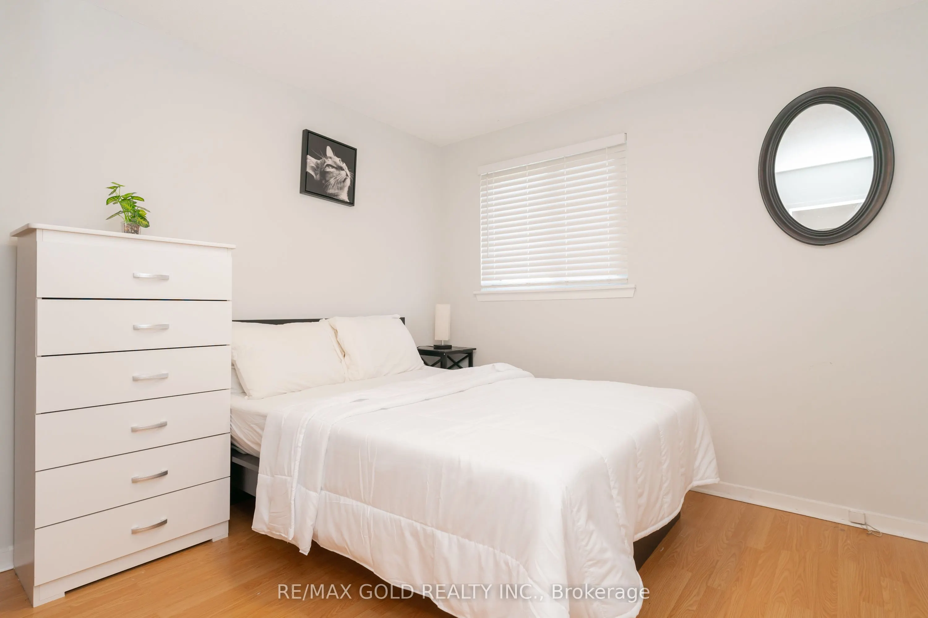 57 GUILDFORD Crescent