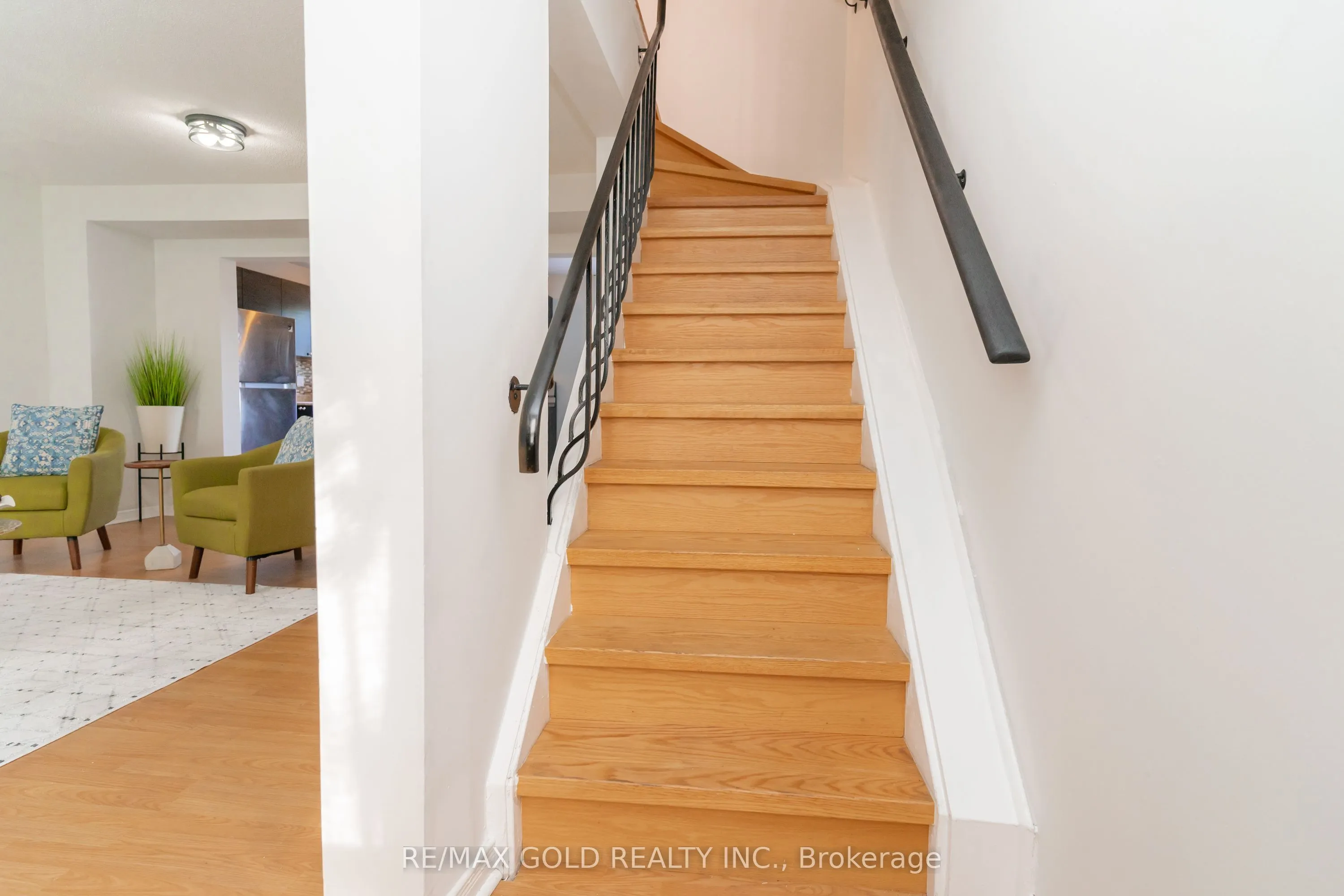 57 GUILDFORD Crescent