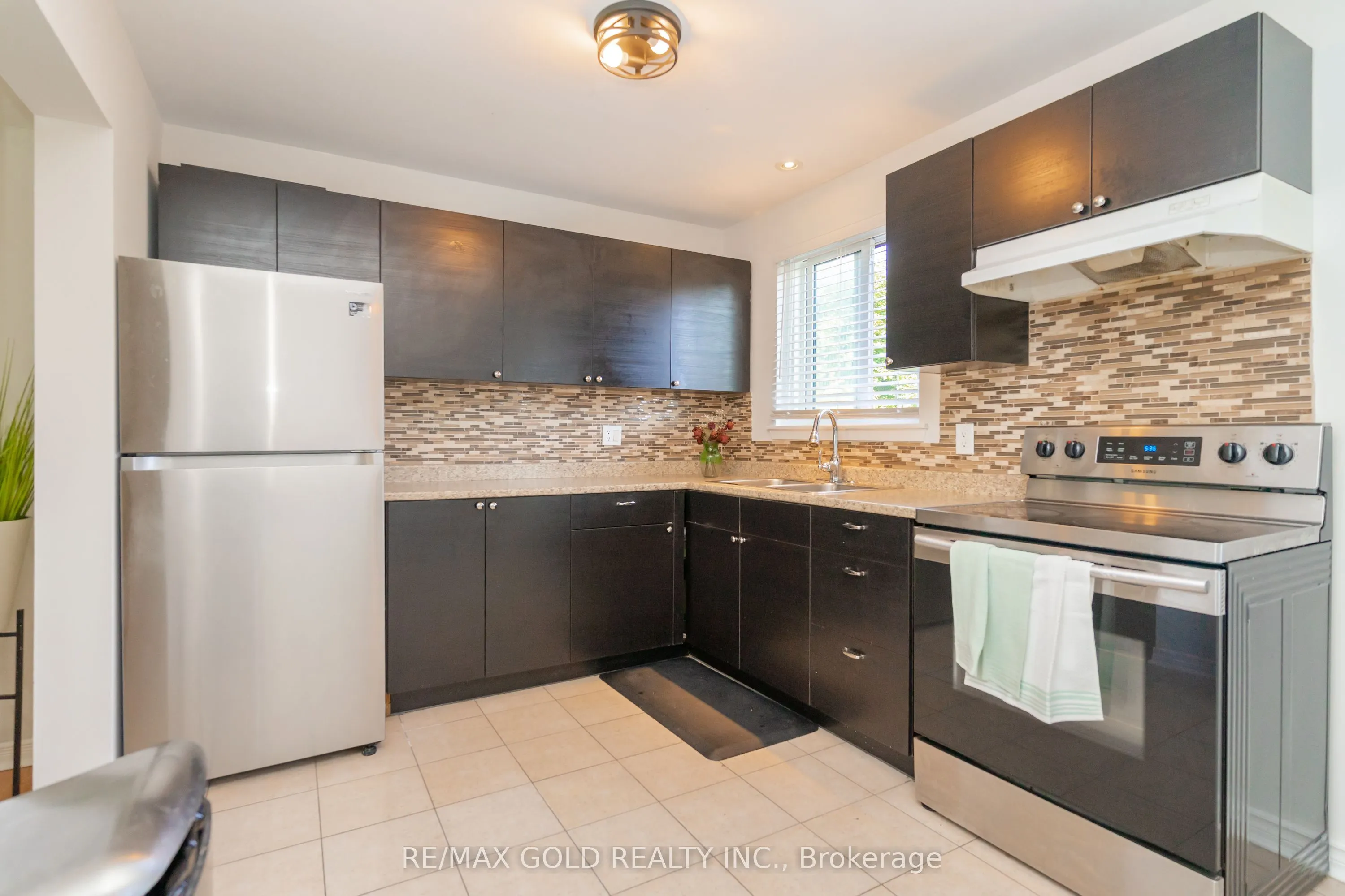 57 GUILDFORD Crescent