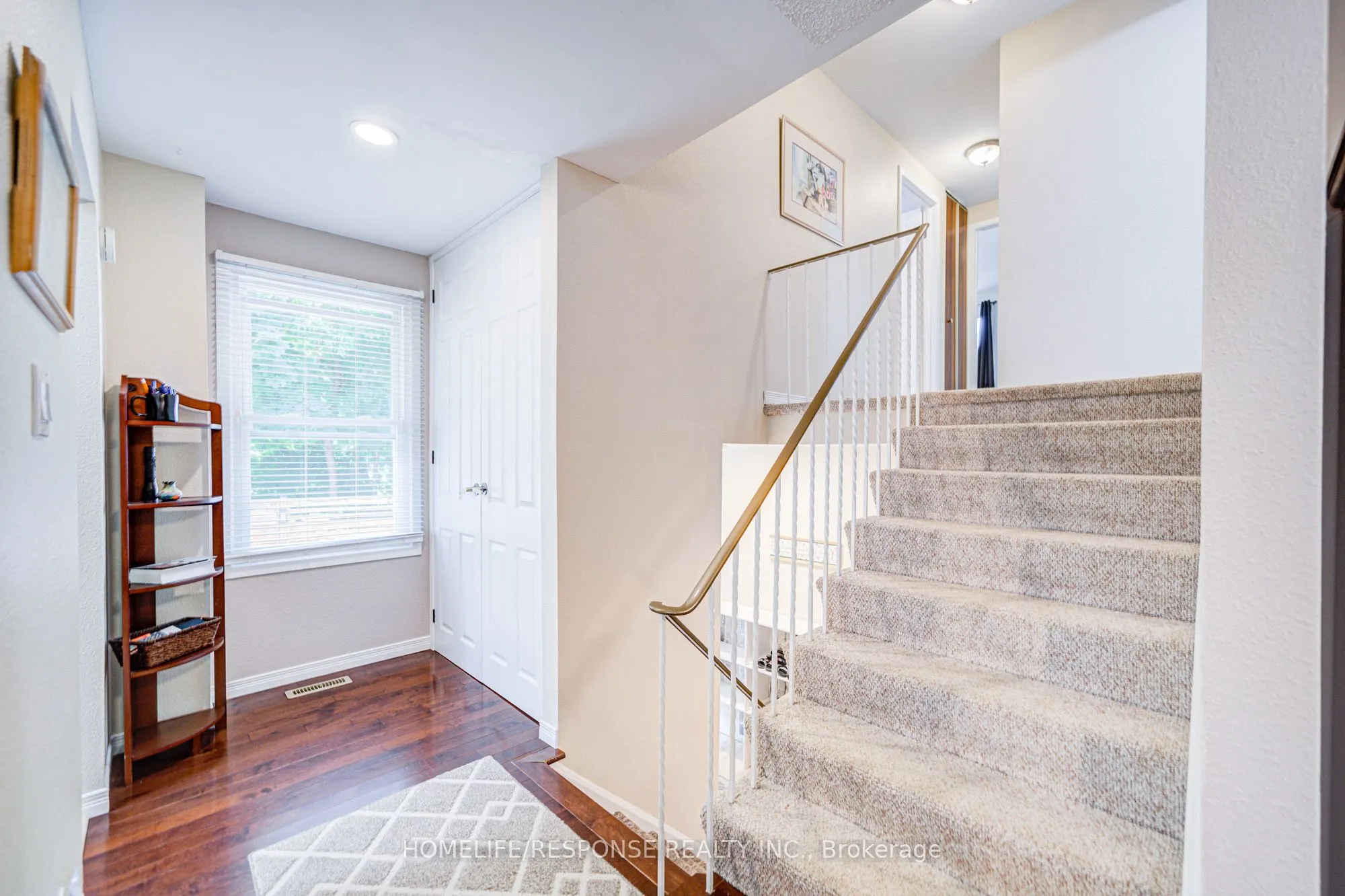 3501 AUTUMNLEAF Crescent