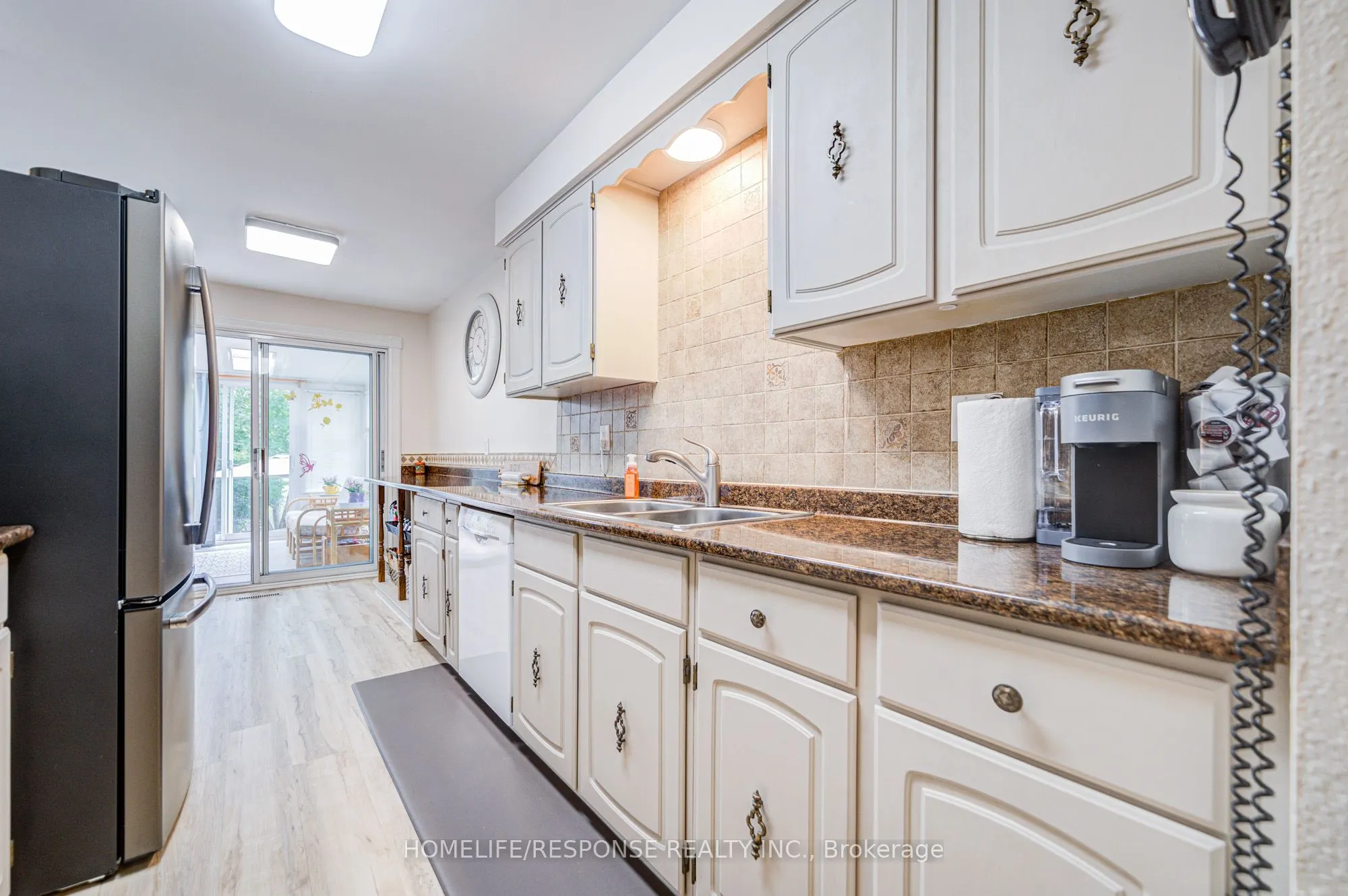 3501 AUTUMNLEAF Crescent