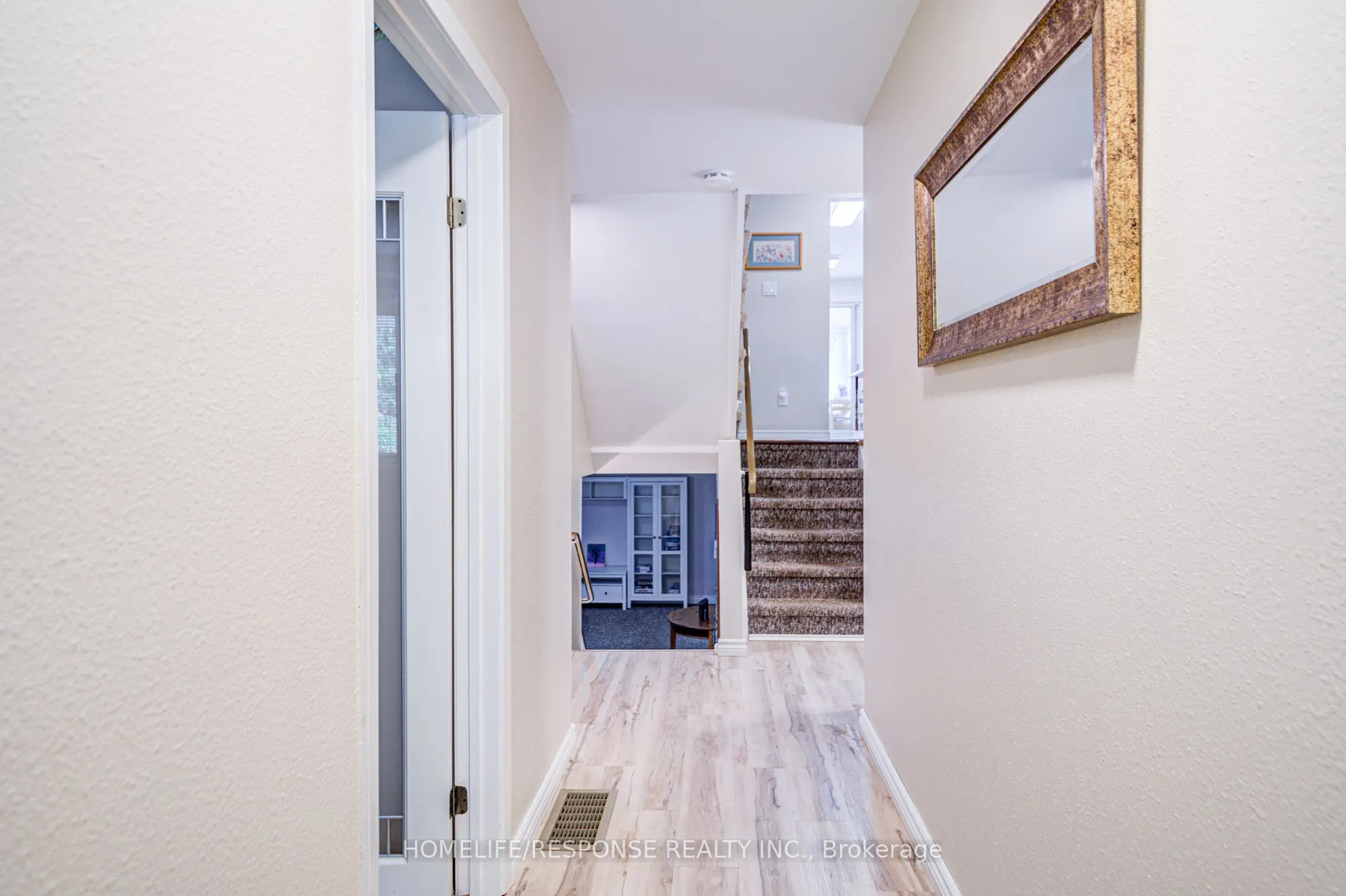 3501 AUTUMNLEAF Crescent