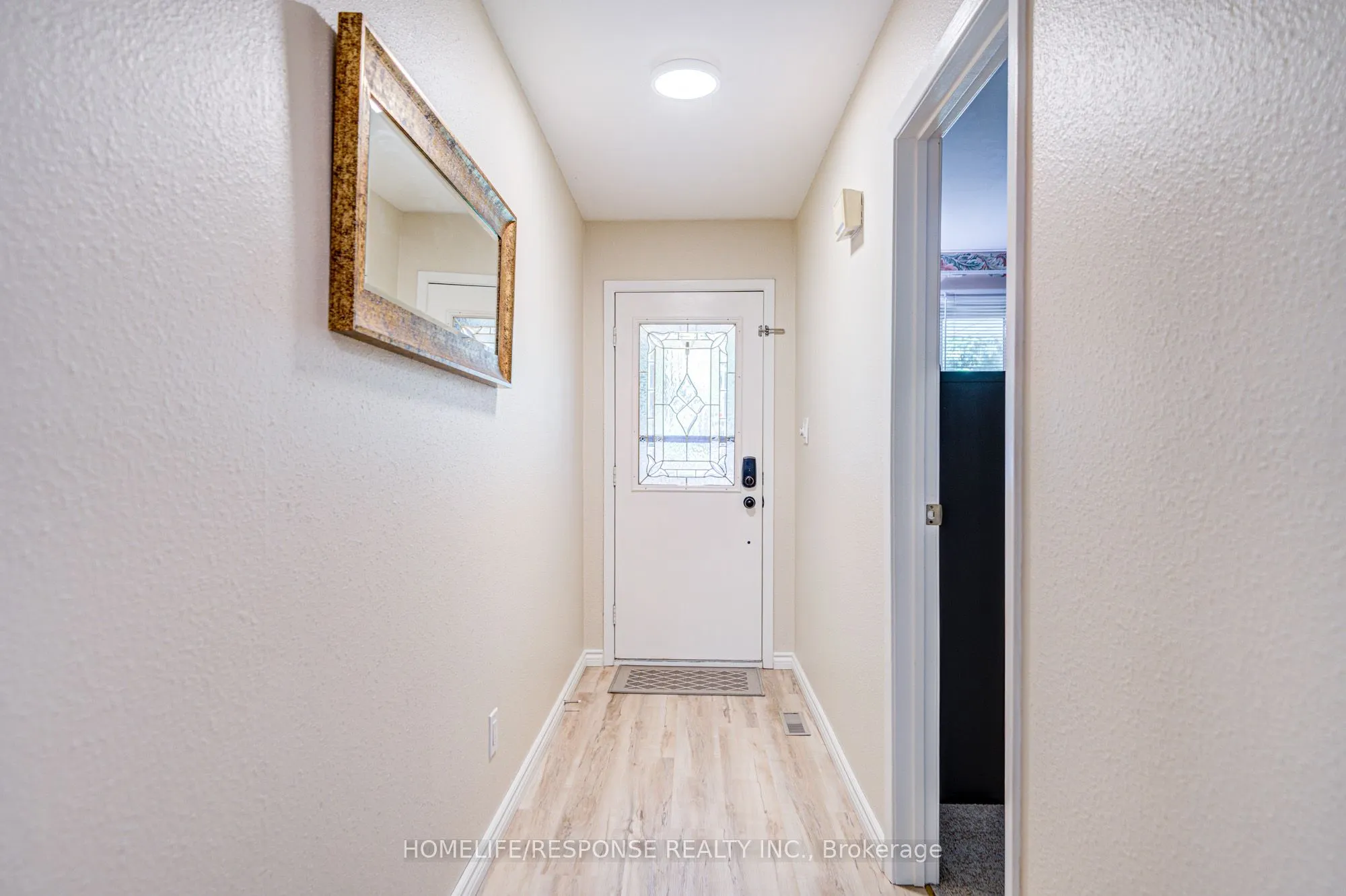 3501 AUTUMNLEAF Crescent
