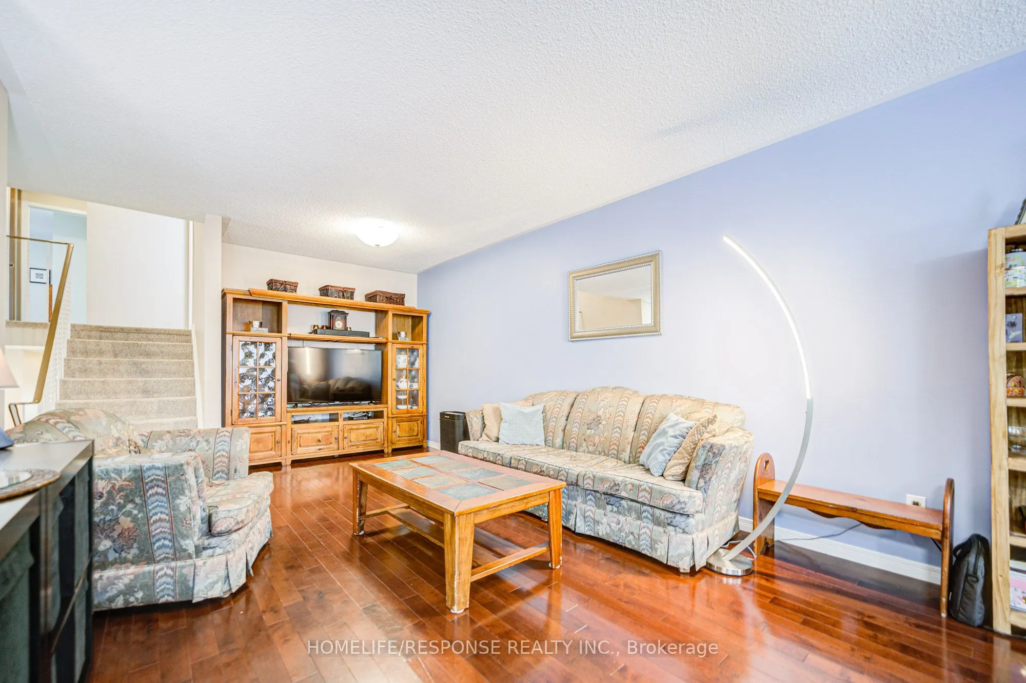 3501 AUTUMNLEAF Crescent