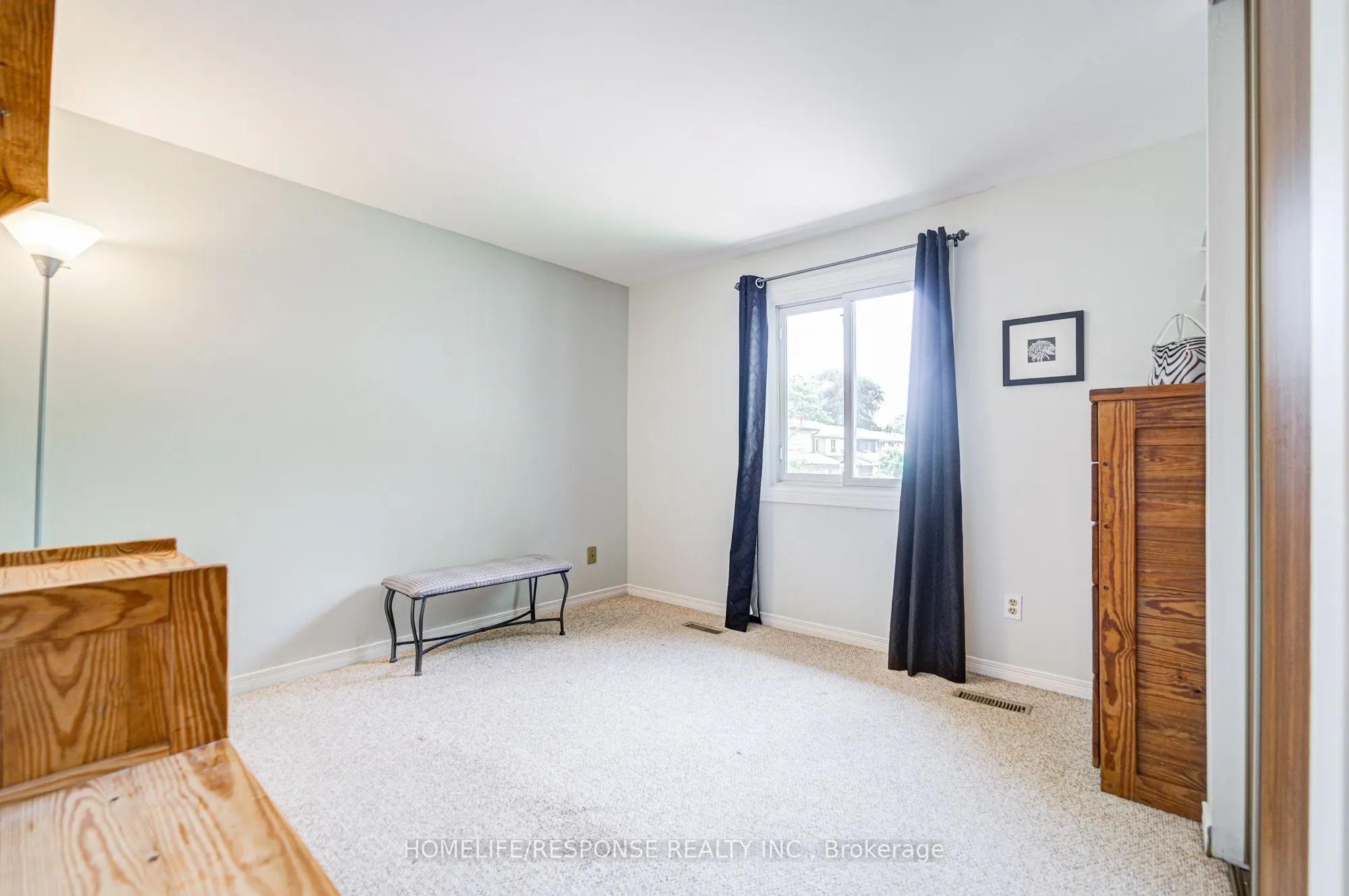 3501 AUTUMNLEAF Crescent