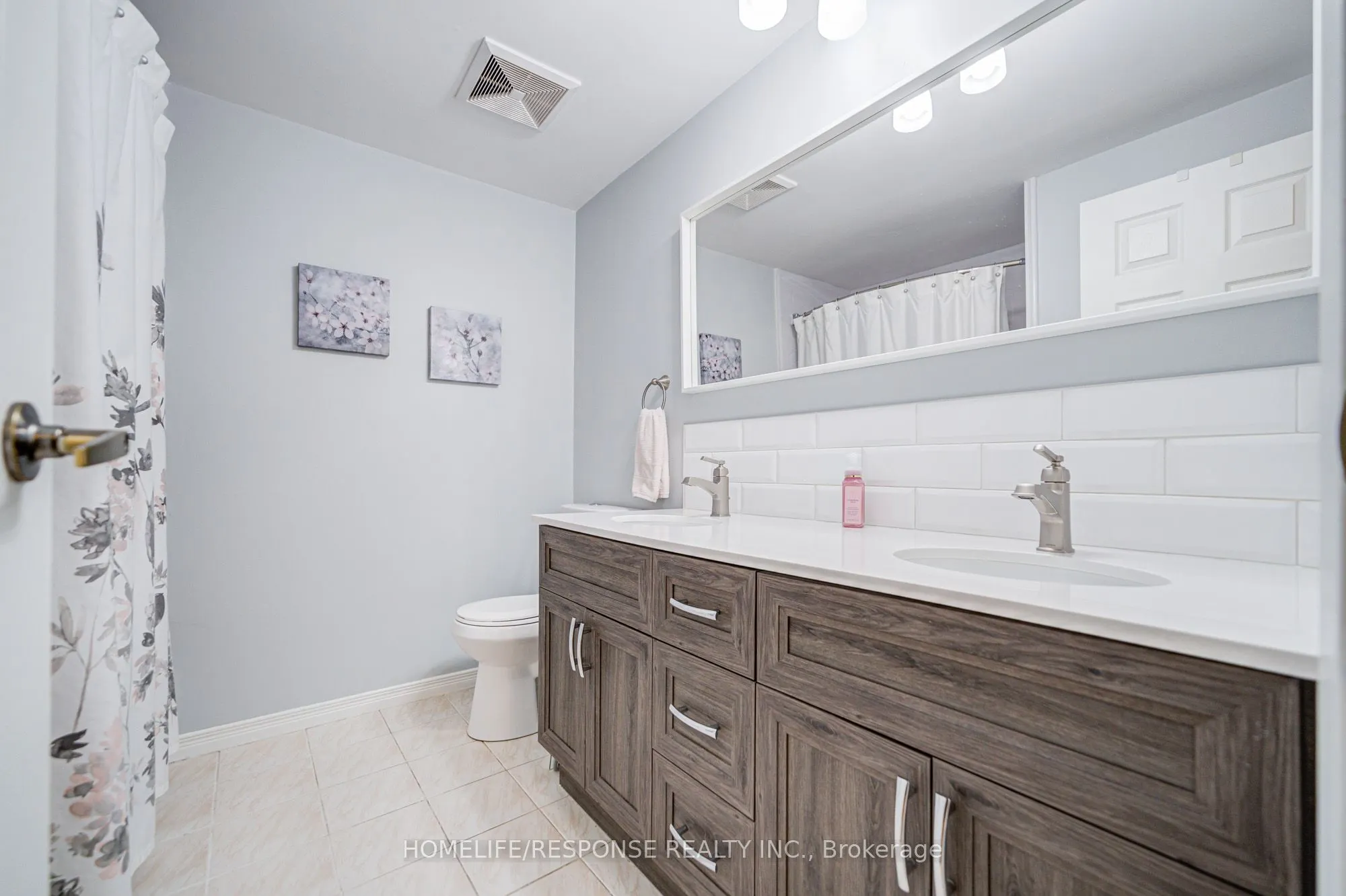 3501 AUTUMNLEAF Crescent