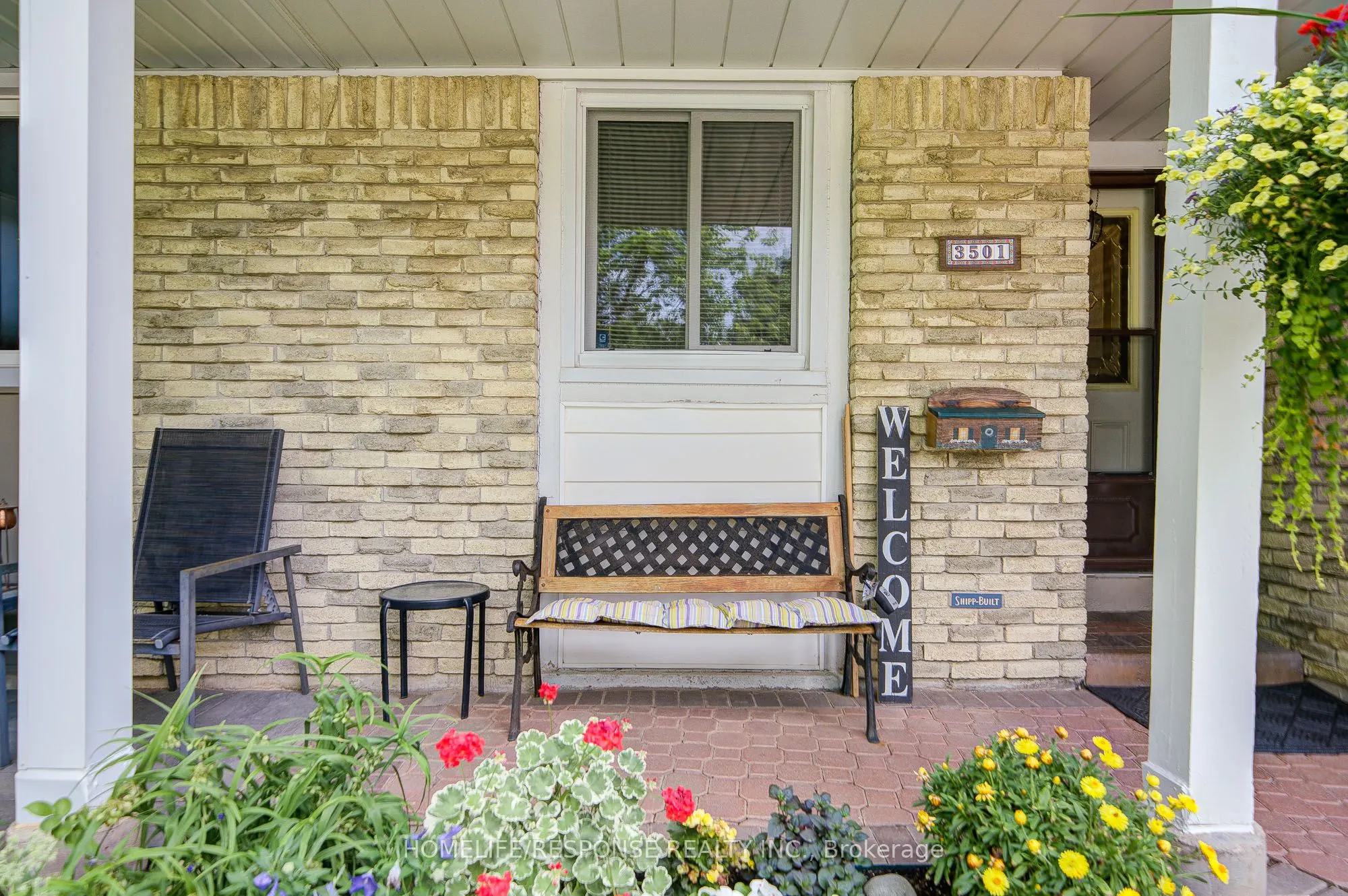 3501 AUTUMNLEAF Crescent