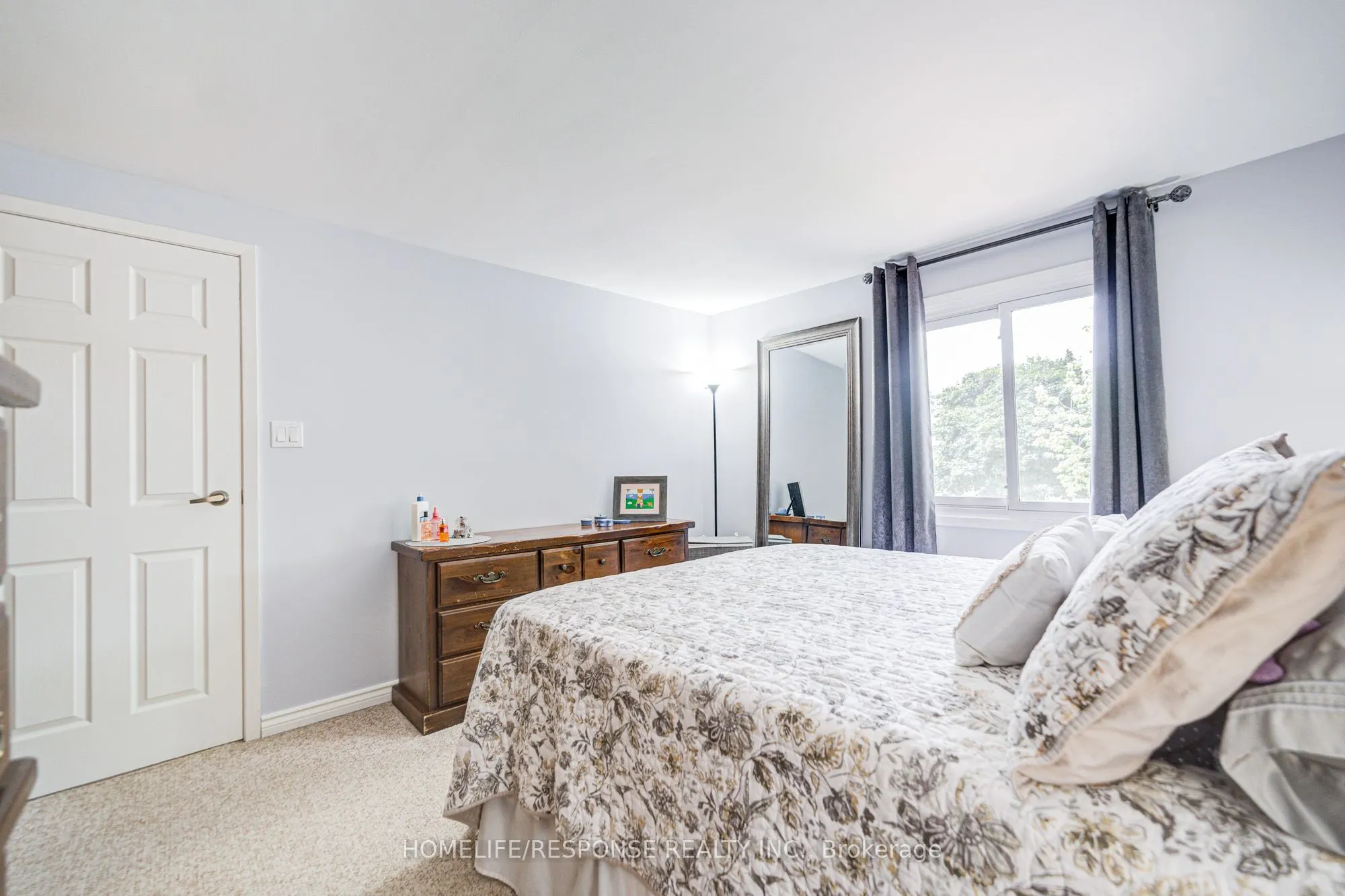 3501 AUTUMNLEAF Crescent