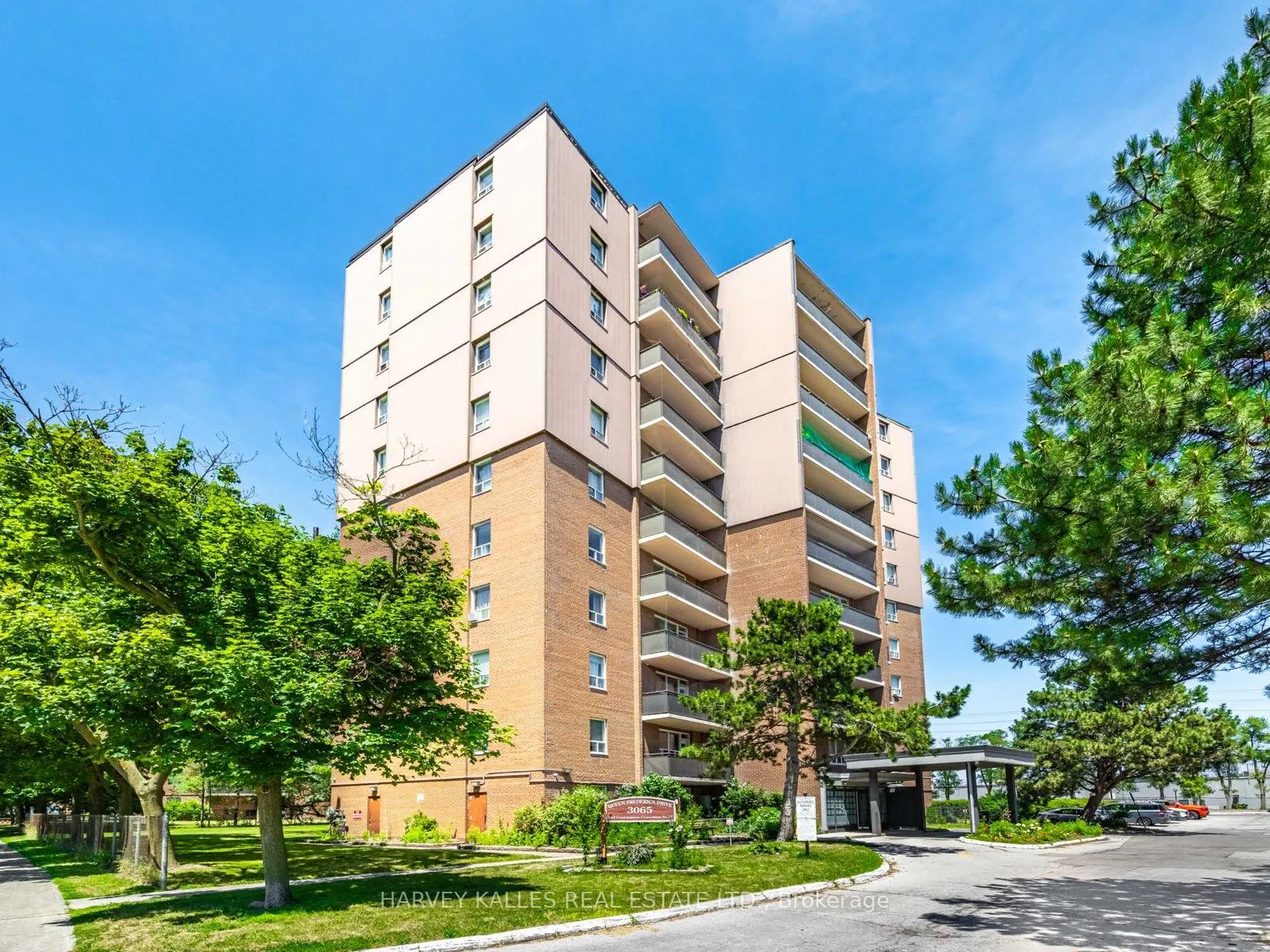3065 Queen Frederica Drive, #505