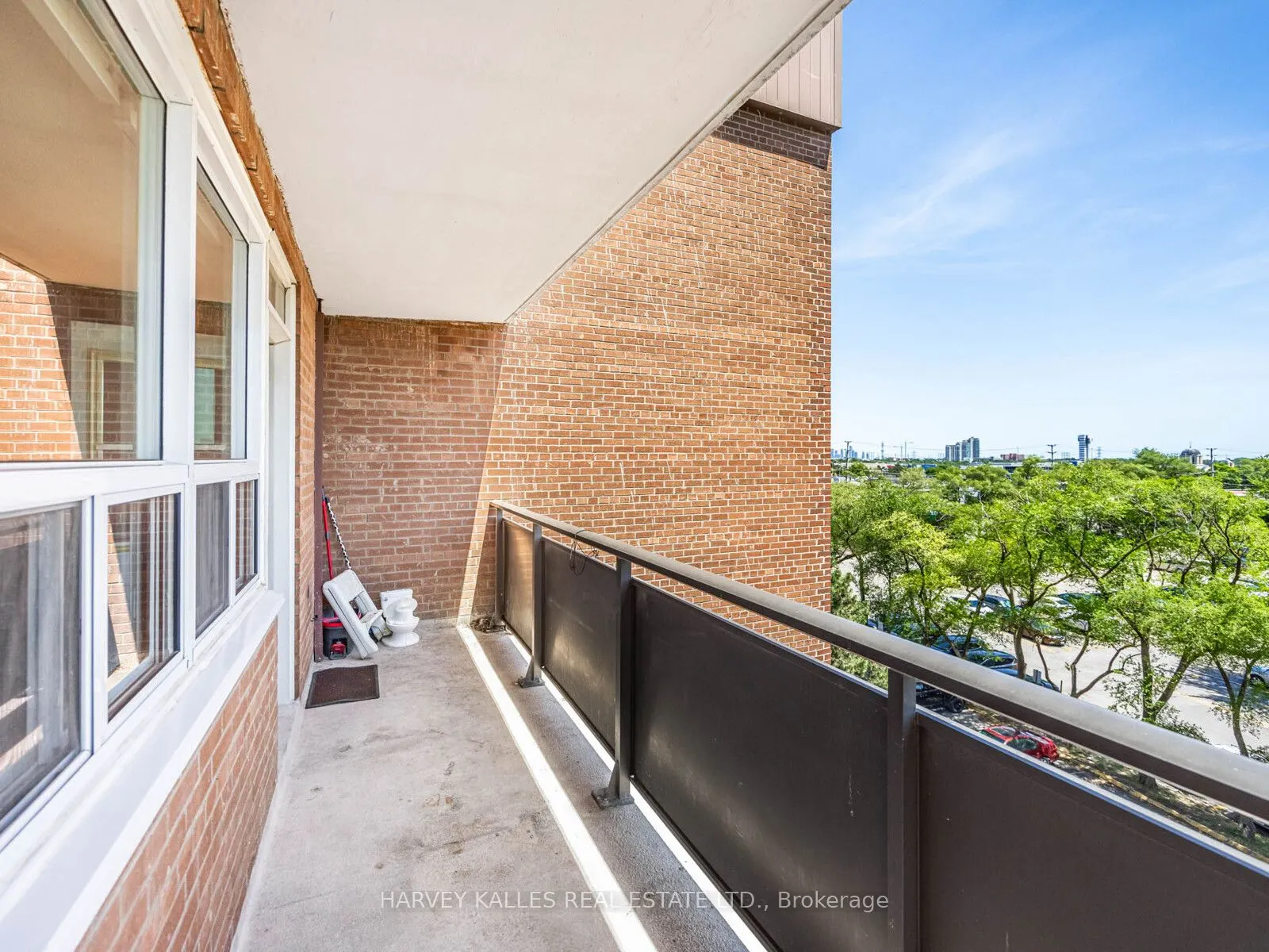 3065 Queen Frederica Drive, #505