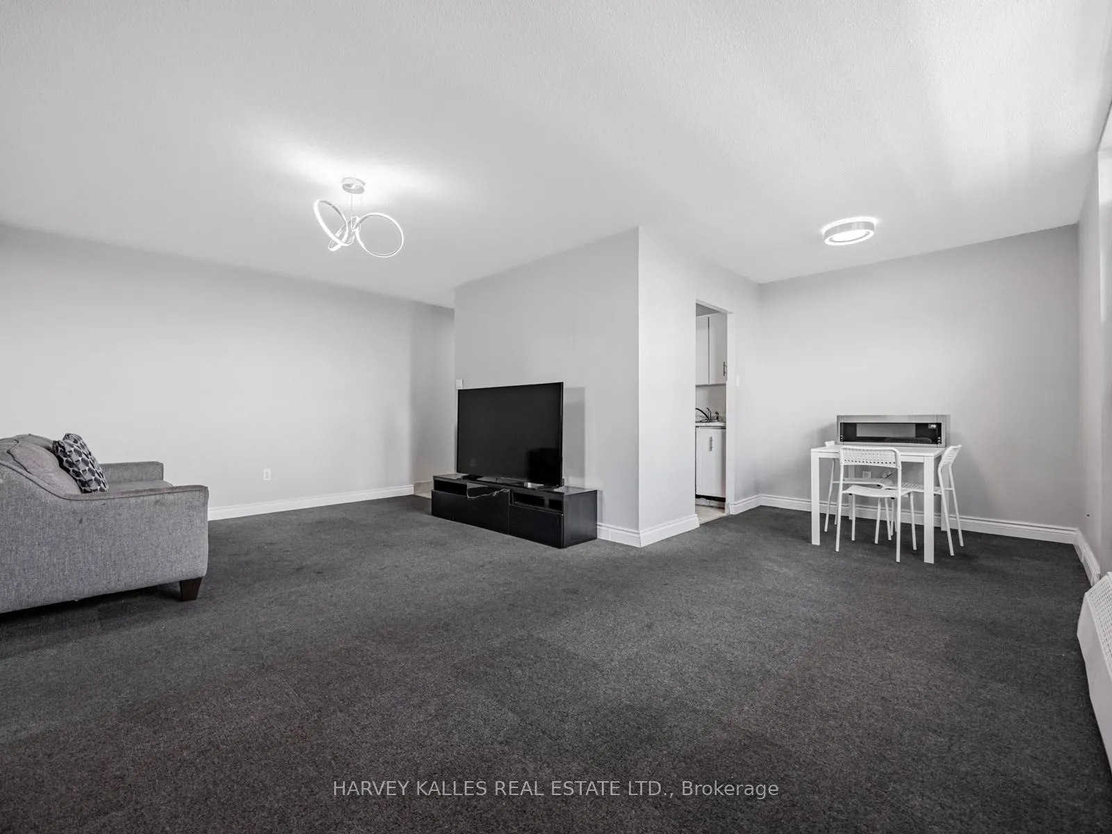3065 Queen Frederica Drive, #505