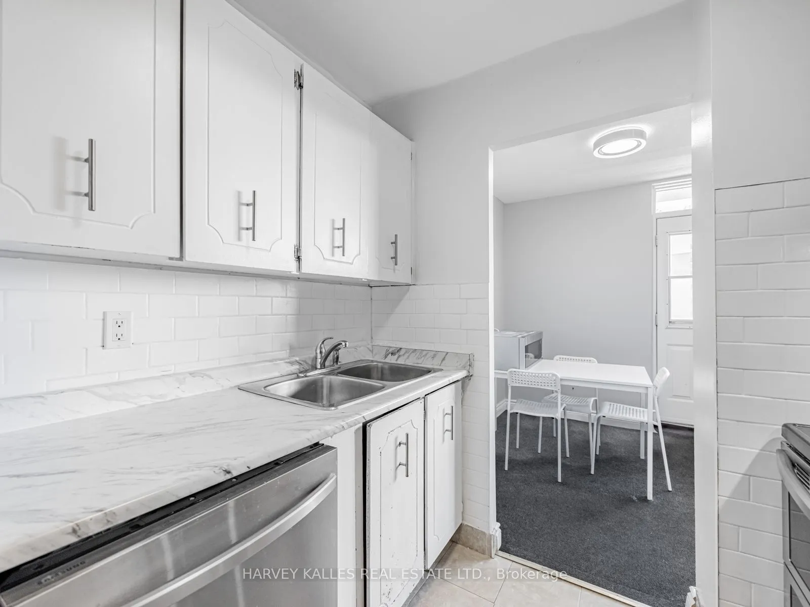 3065 Queen Frederica Drive, #505