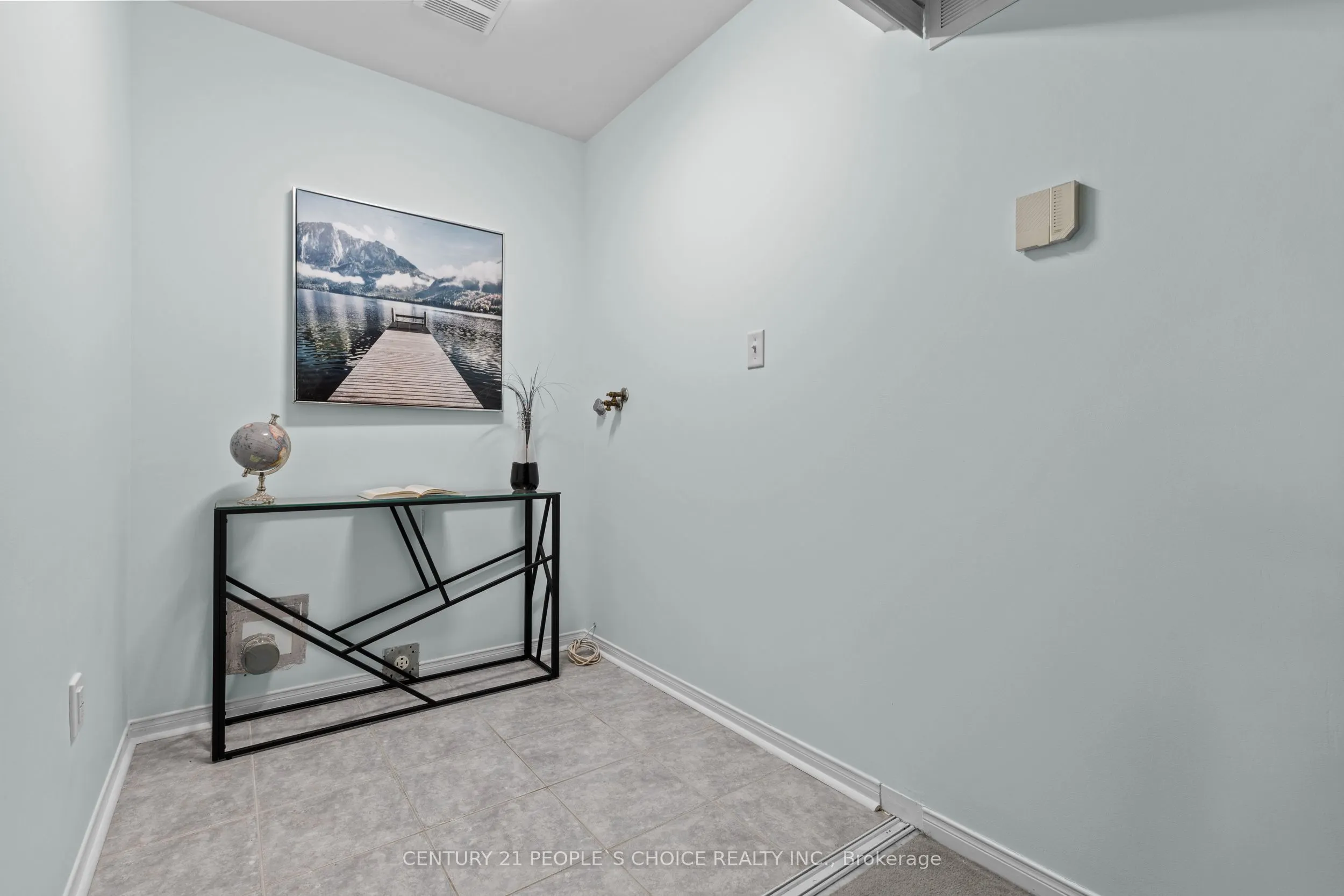 44 Roadmaster Lane
