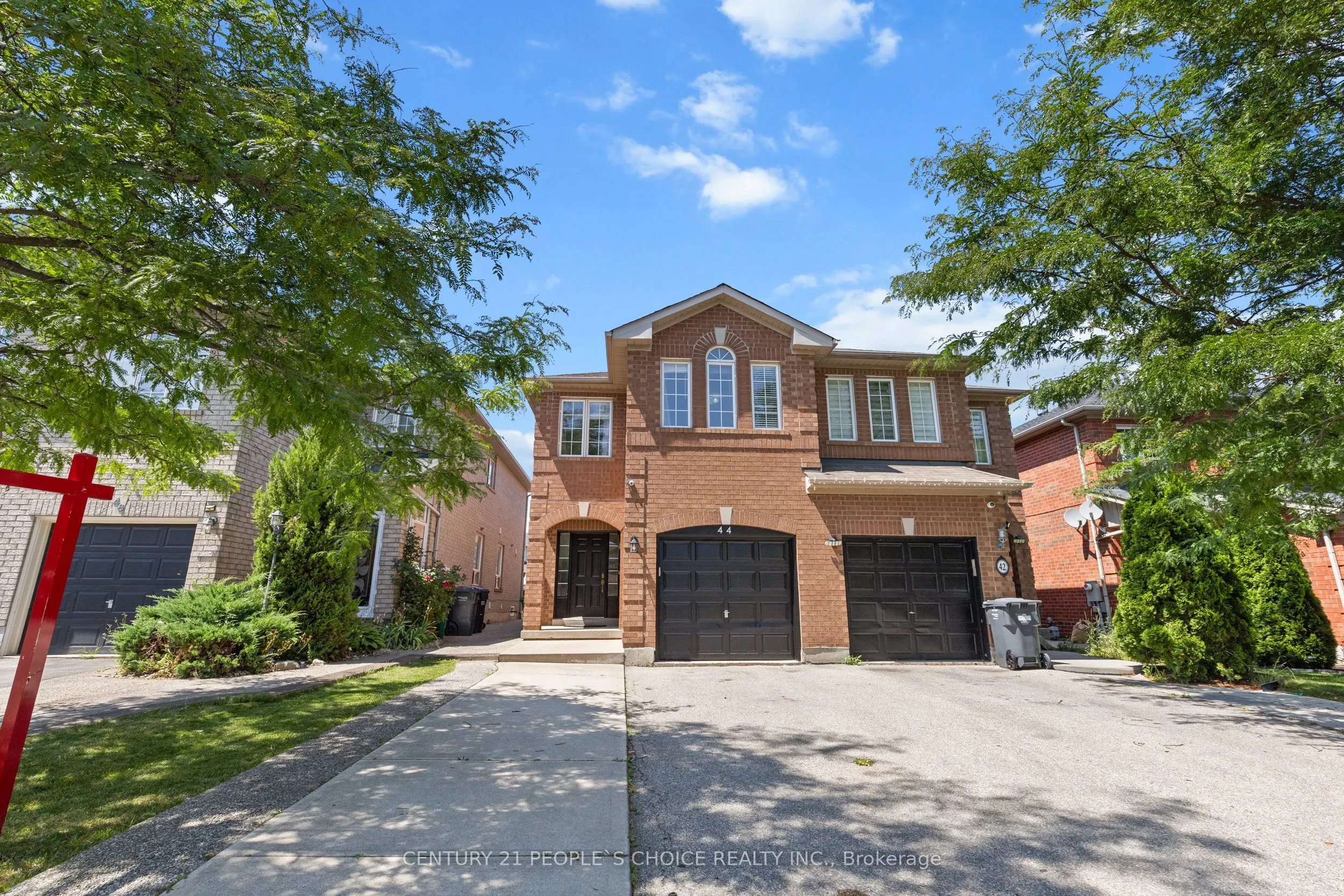 44 Roadmaster Lane