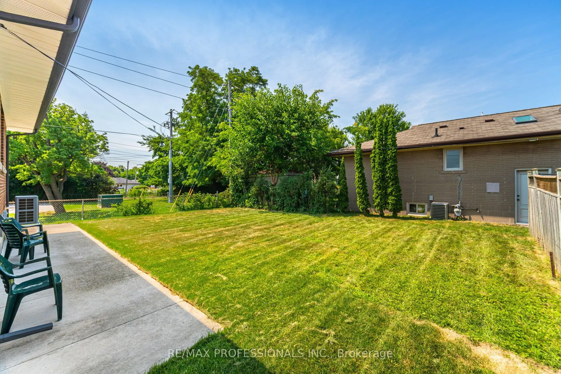 718 Royal York Road