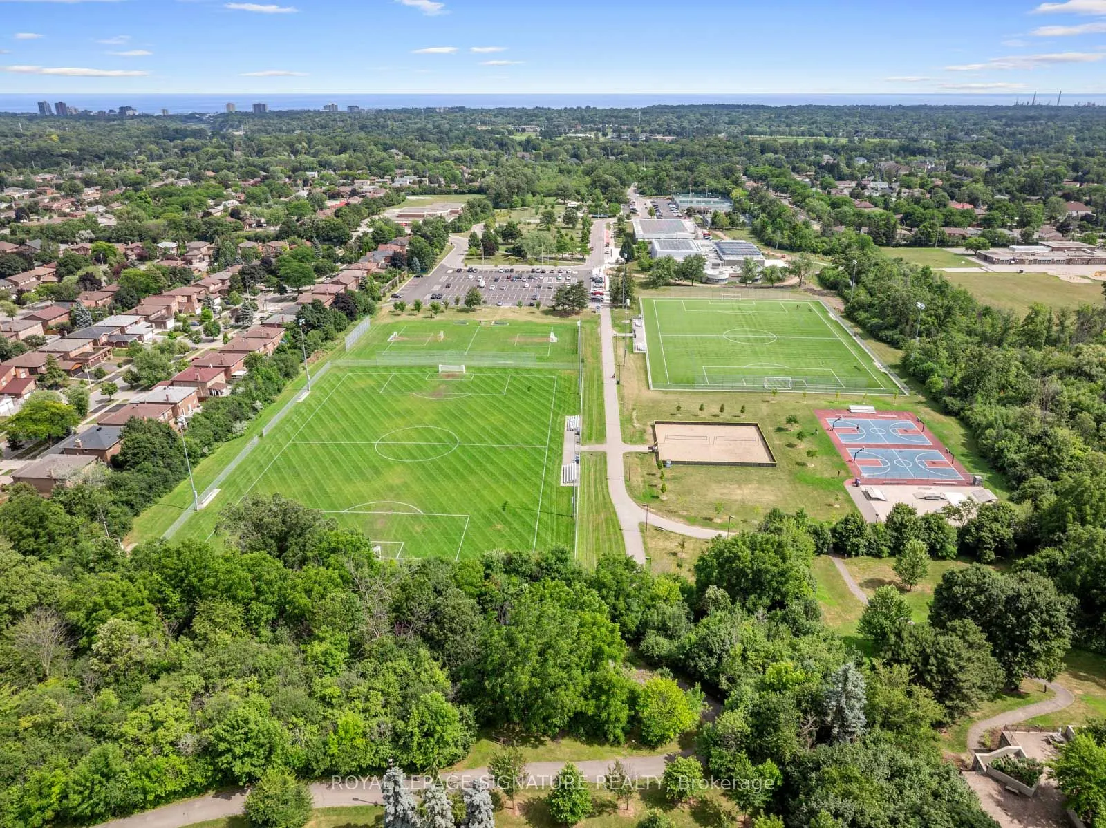 880 Dundas Street W, #LPH4